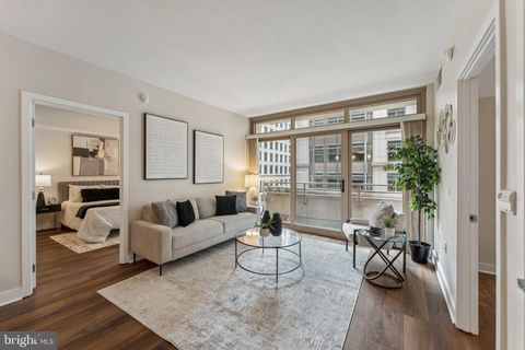 888 N QUINCY STREET 409 ARLINGTON VA 22203