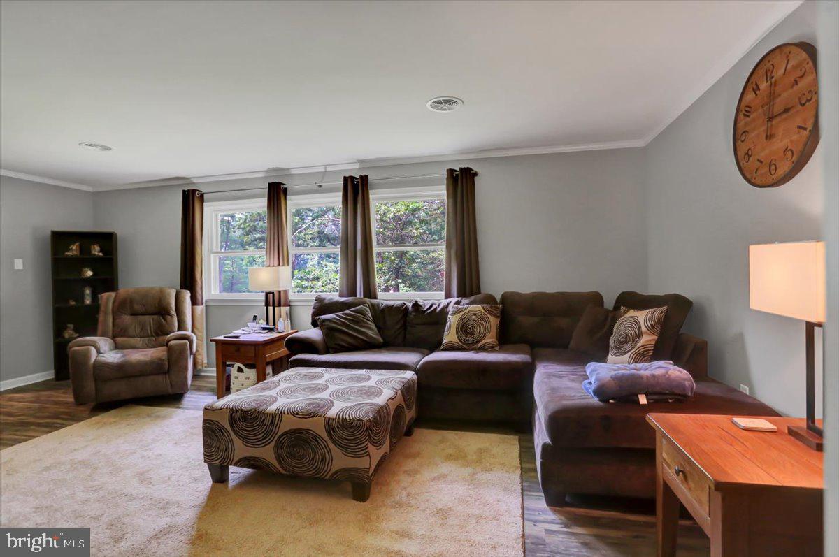 GREENE KNOLLS - Residential