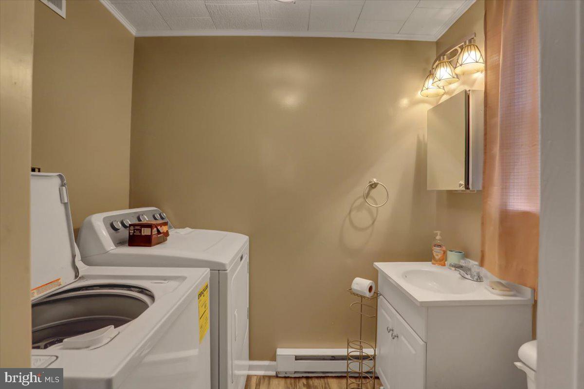 GREENE KNOLLS - Residential