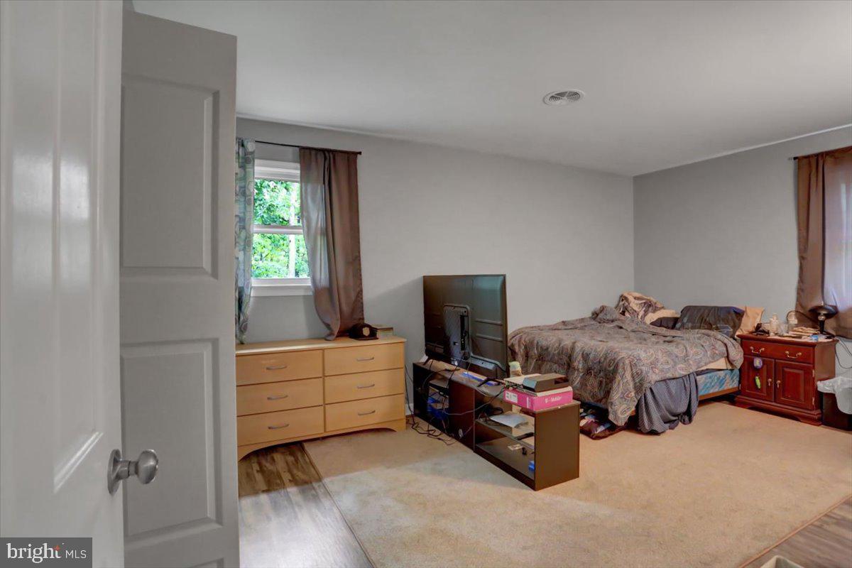 GREENE KNOLLS - Residential
