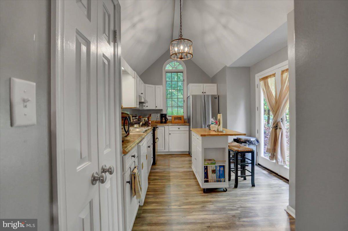 GREENE KNOLLS - Residential