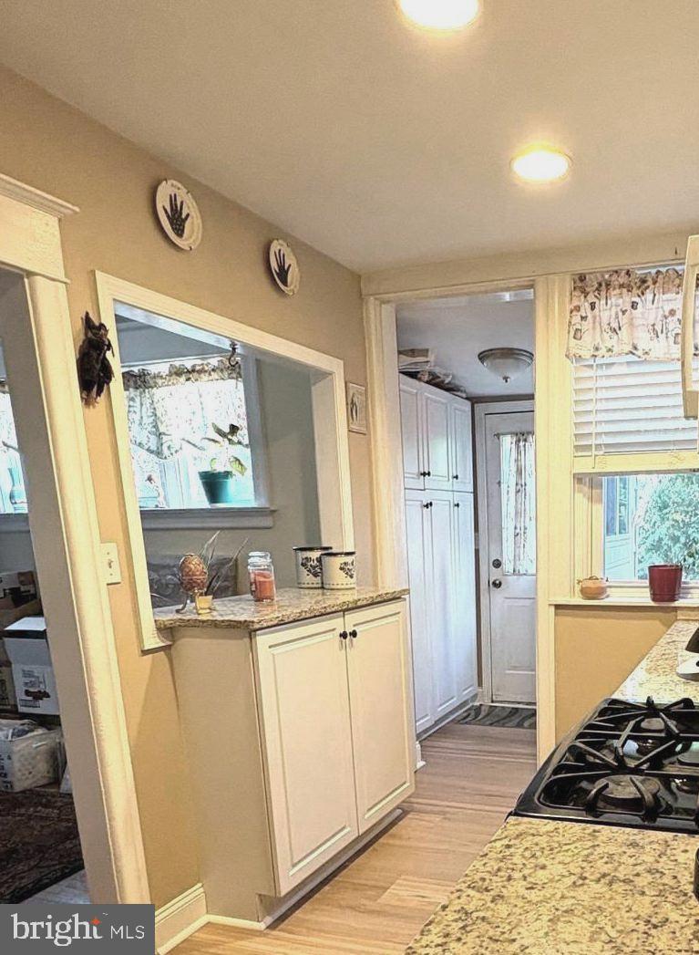 FIVE POINTS - Residential