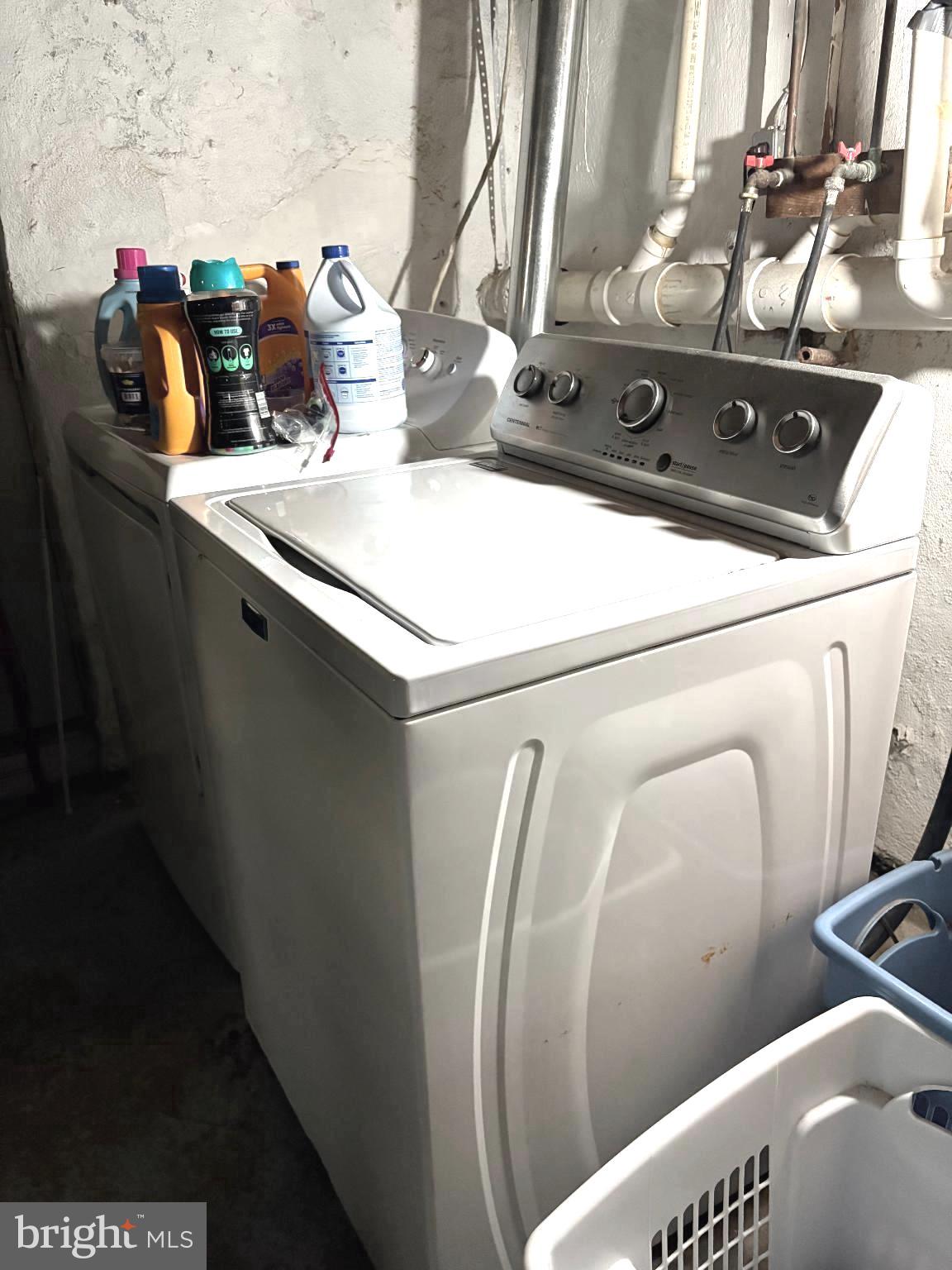 FIVE POINTS - Residential