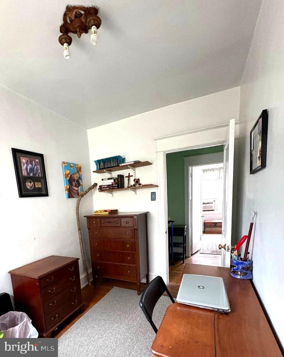 FIVE POINTS - Residential