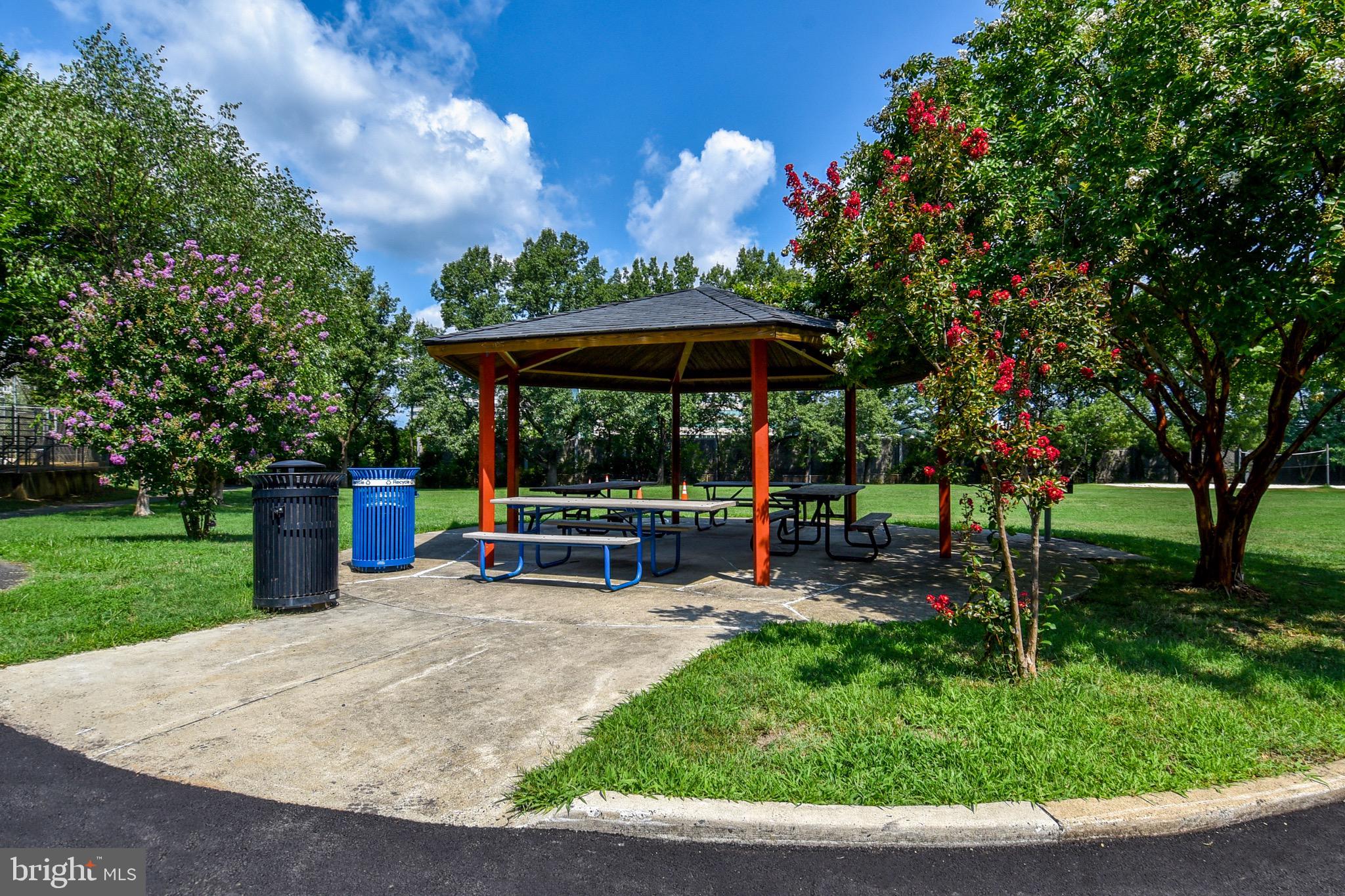 FAIRLINGTON VILLAGES - Residential