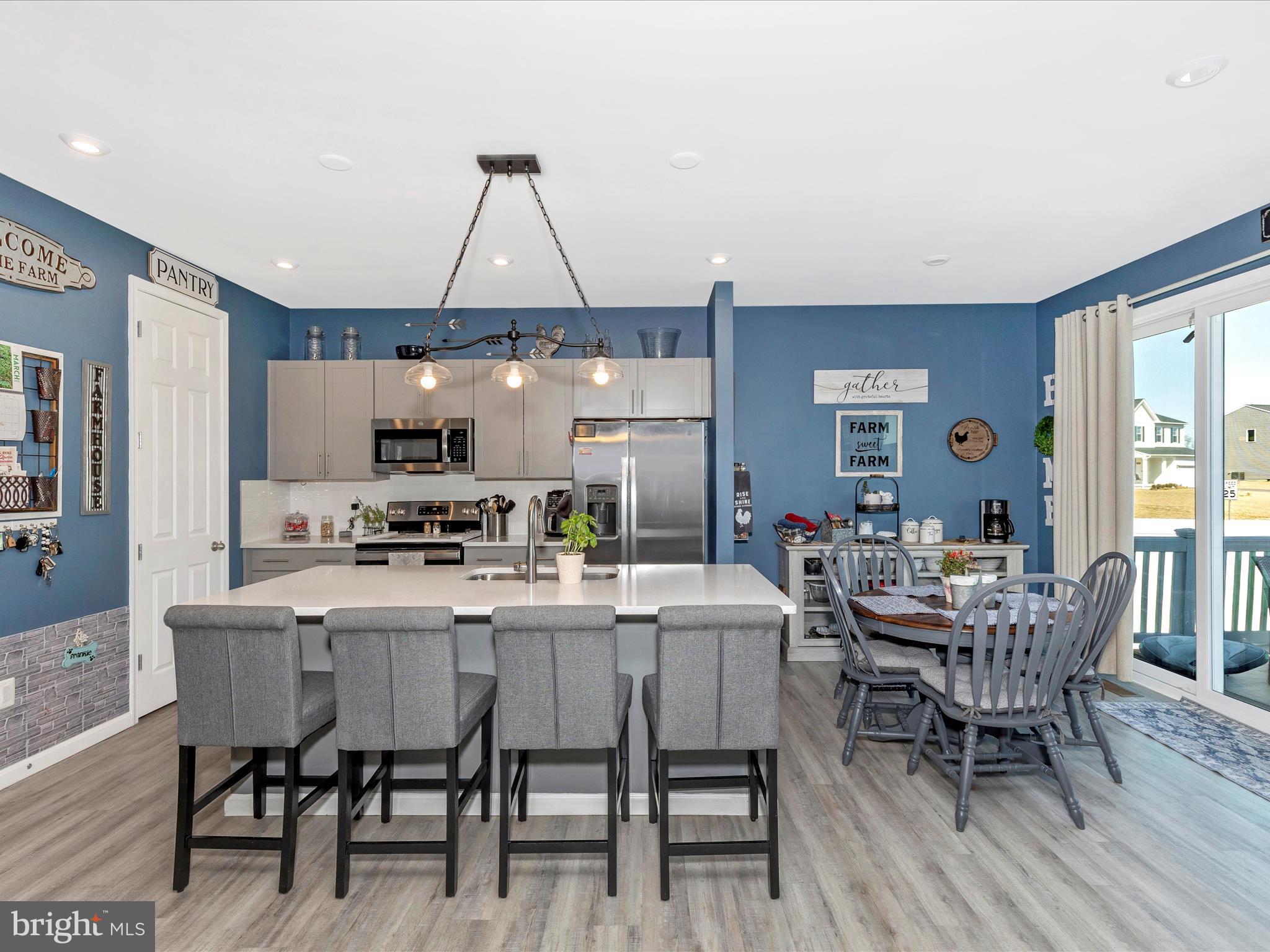 WARM SPRING RIDGE - Residential