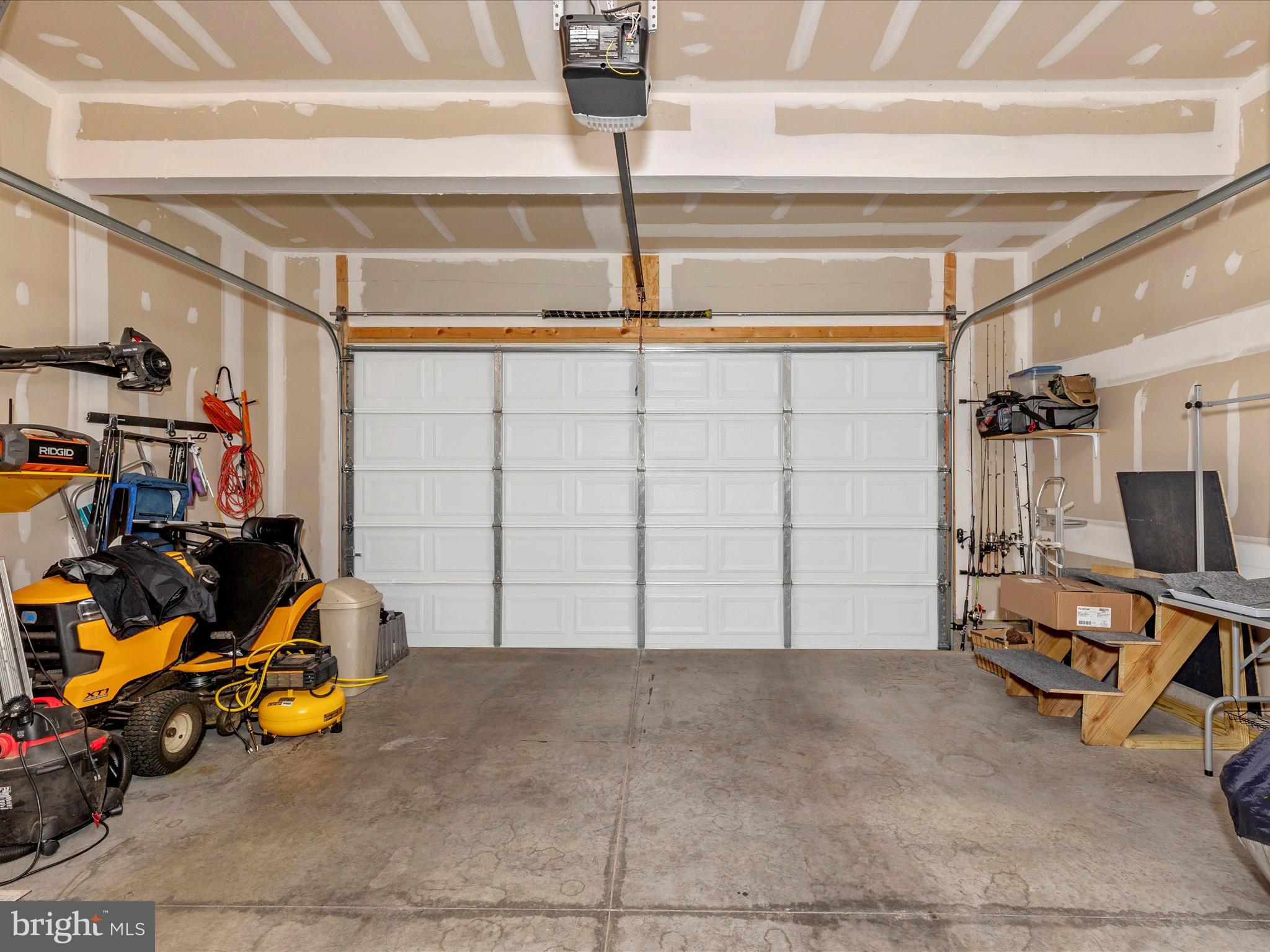 WARM SPRING RIDGE - Residential