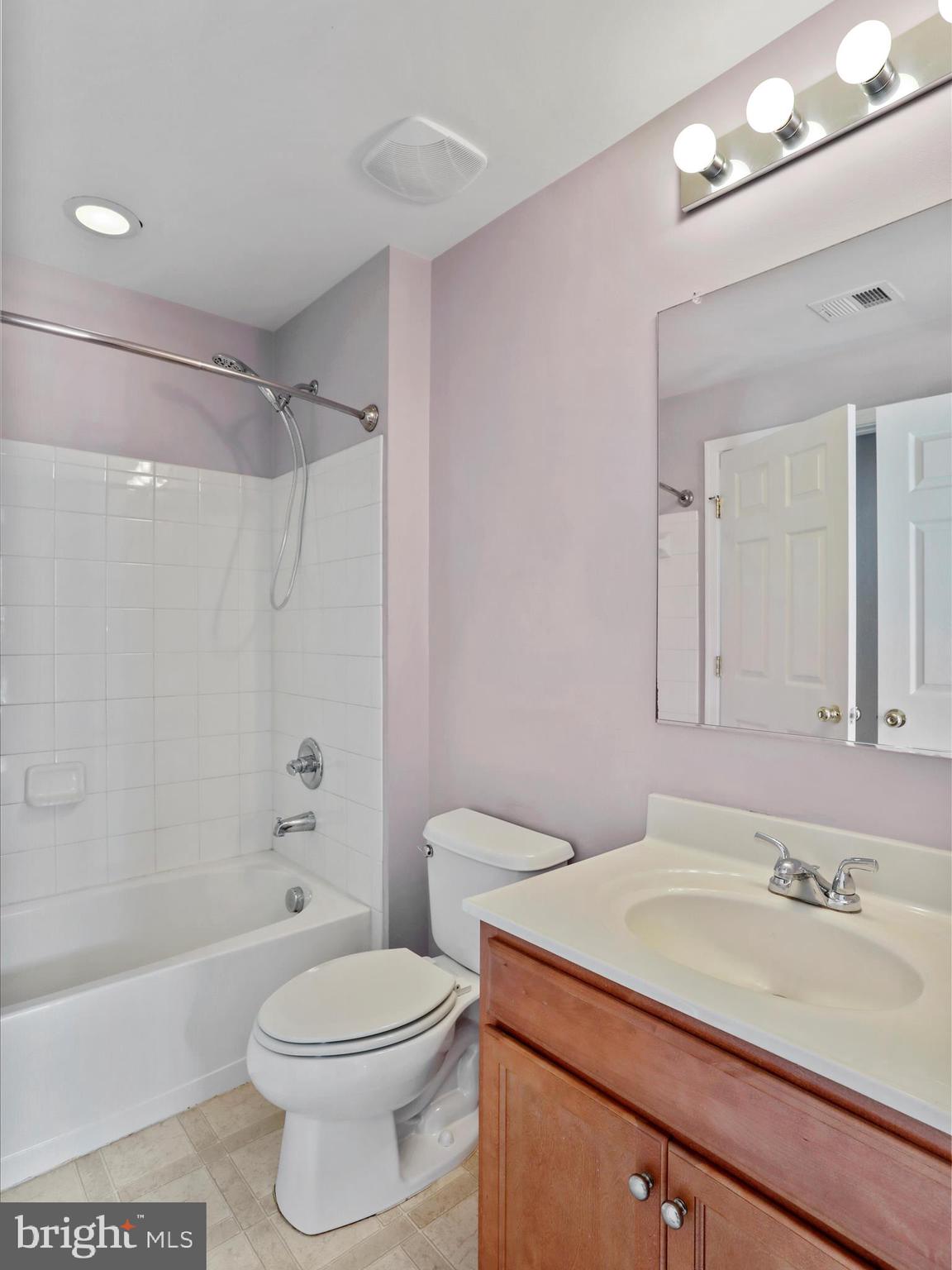 BERKELEY RIDGE - Residential