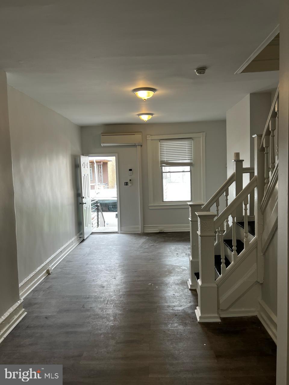 STRAWBERRY MANSION - Residential