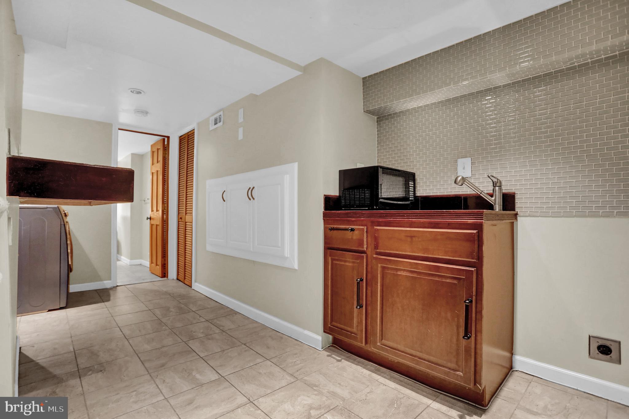 JOHNS HOPKINS - Residential