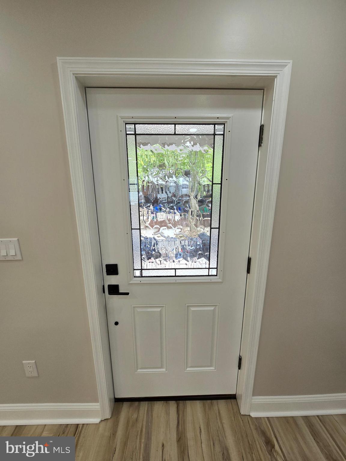 LAWNCREST - Residential