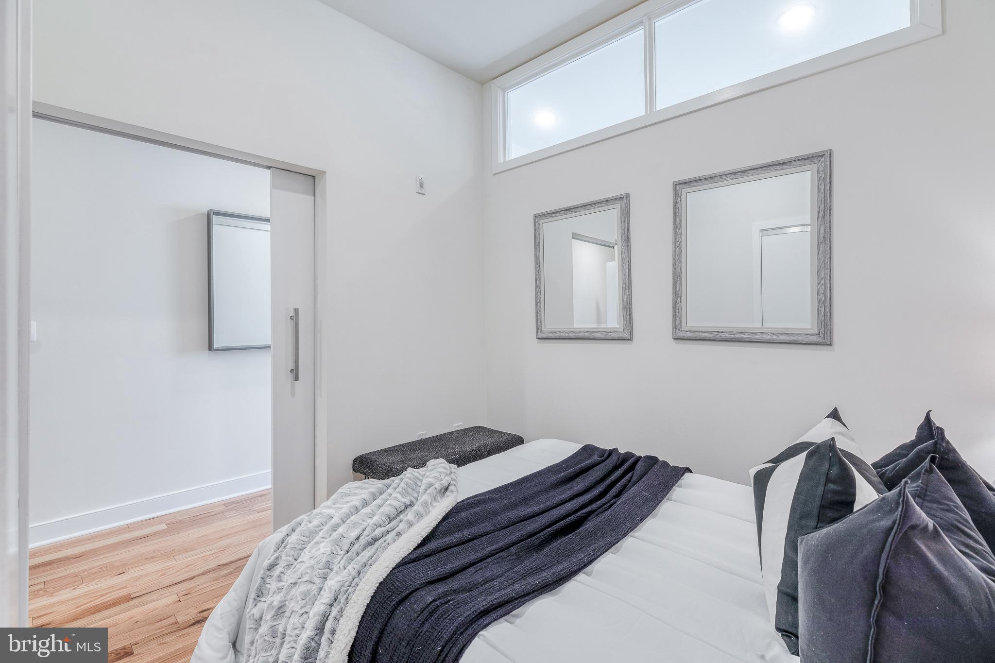 GRADUATE HOSPITAL - Residential Lease