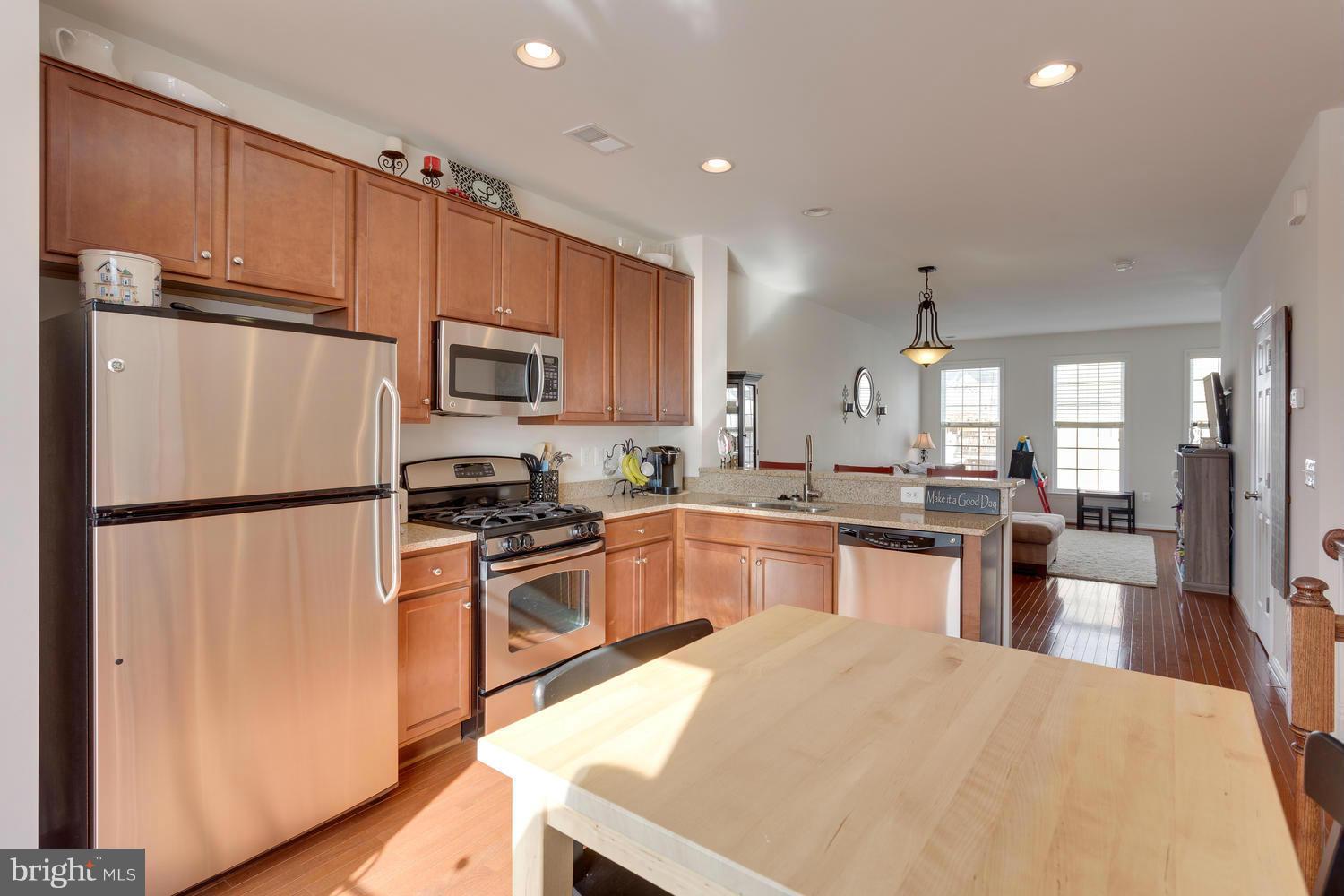 POWELLS RUN VILLAGE - Residential