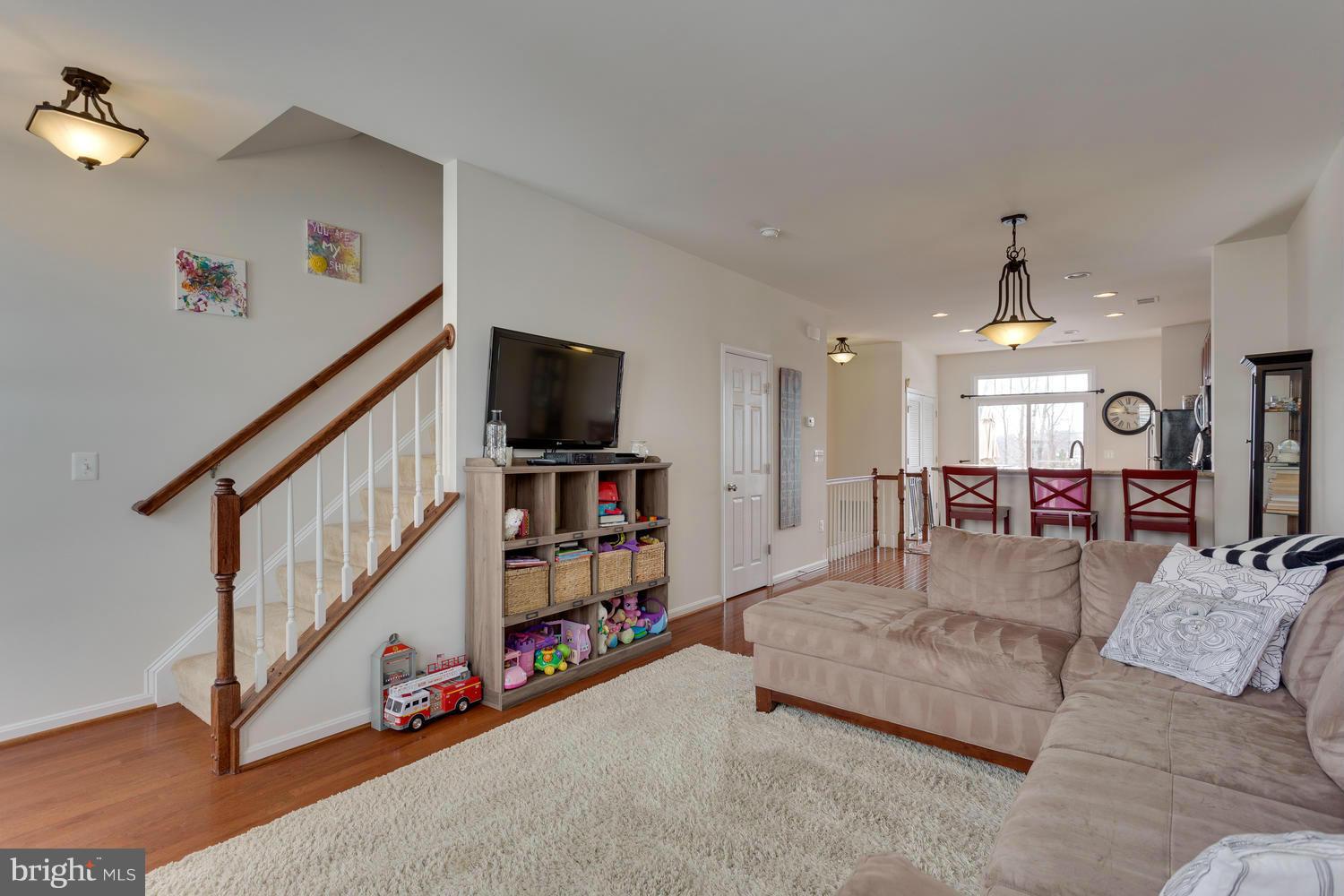 POWELLS RUN VILLAGE - Residential