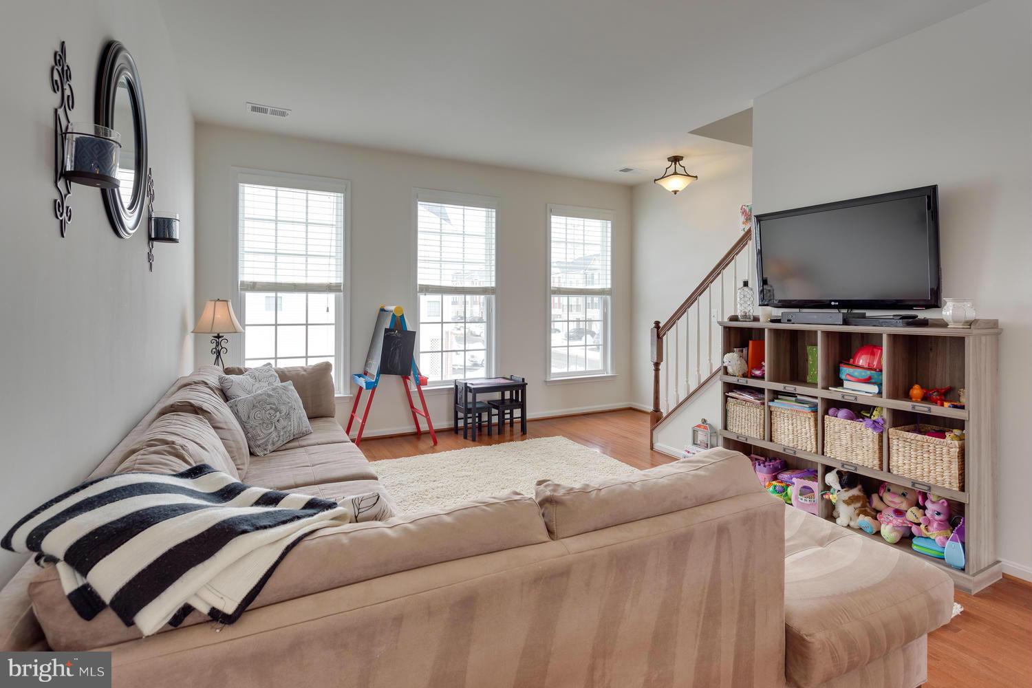 POWELLS RUN VILLAGE - Residential