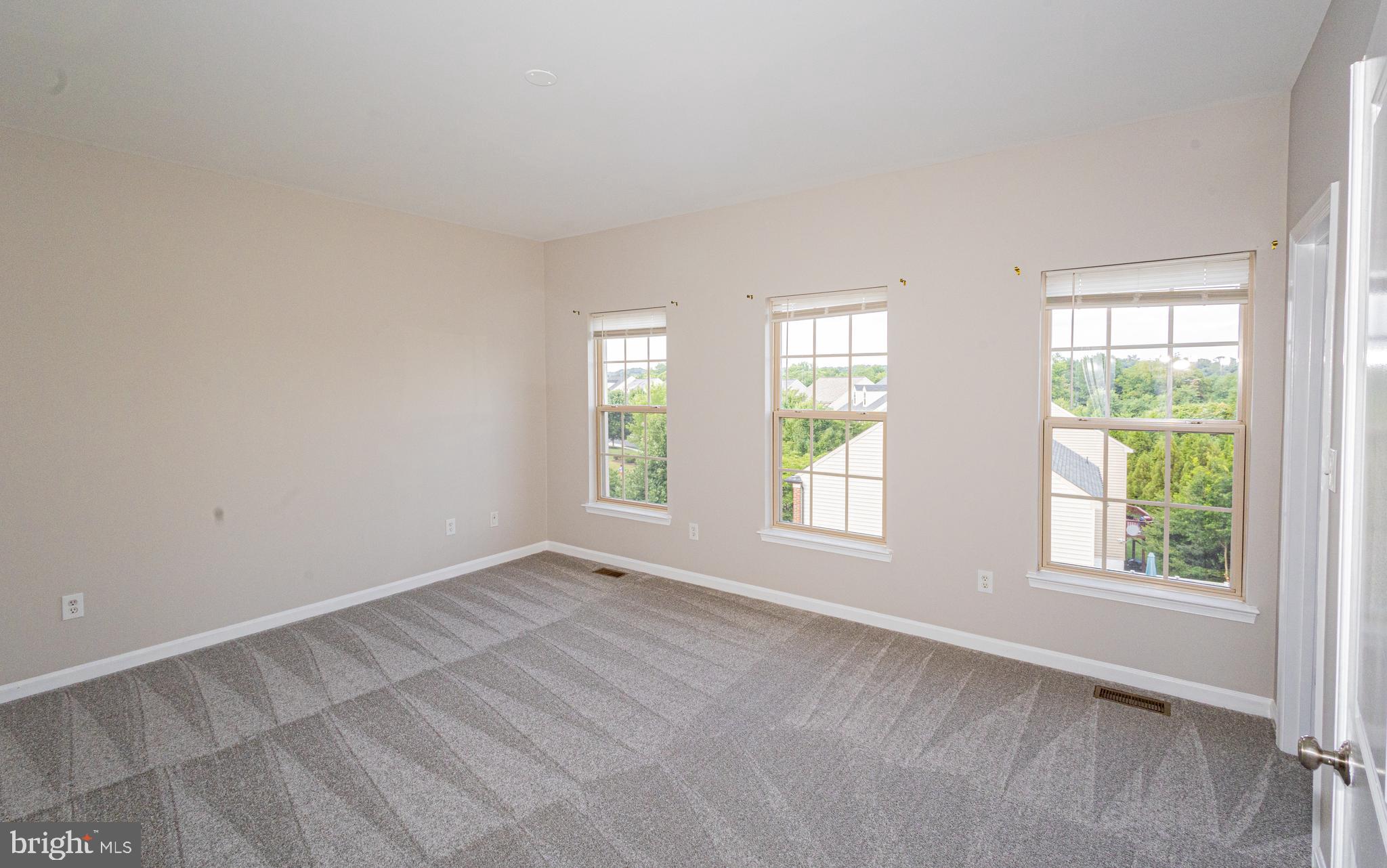 MADISON CRESCENT CONDOMINIUM - Residential