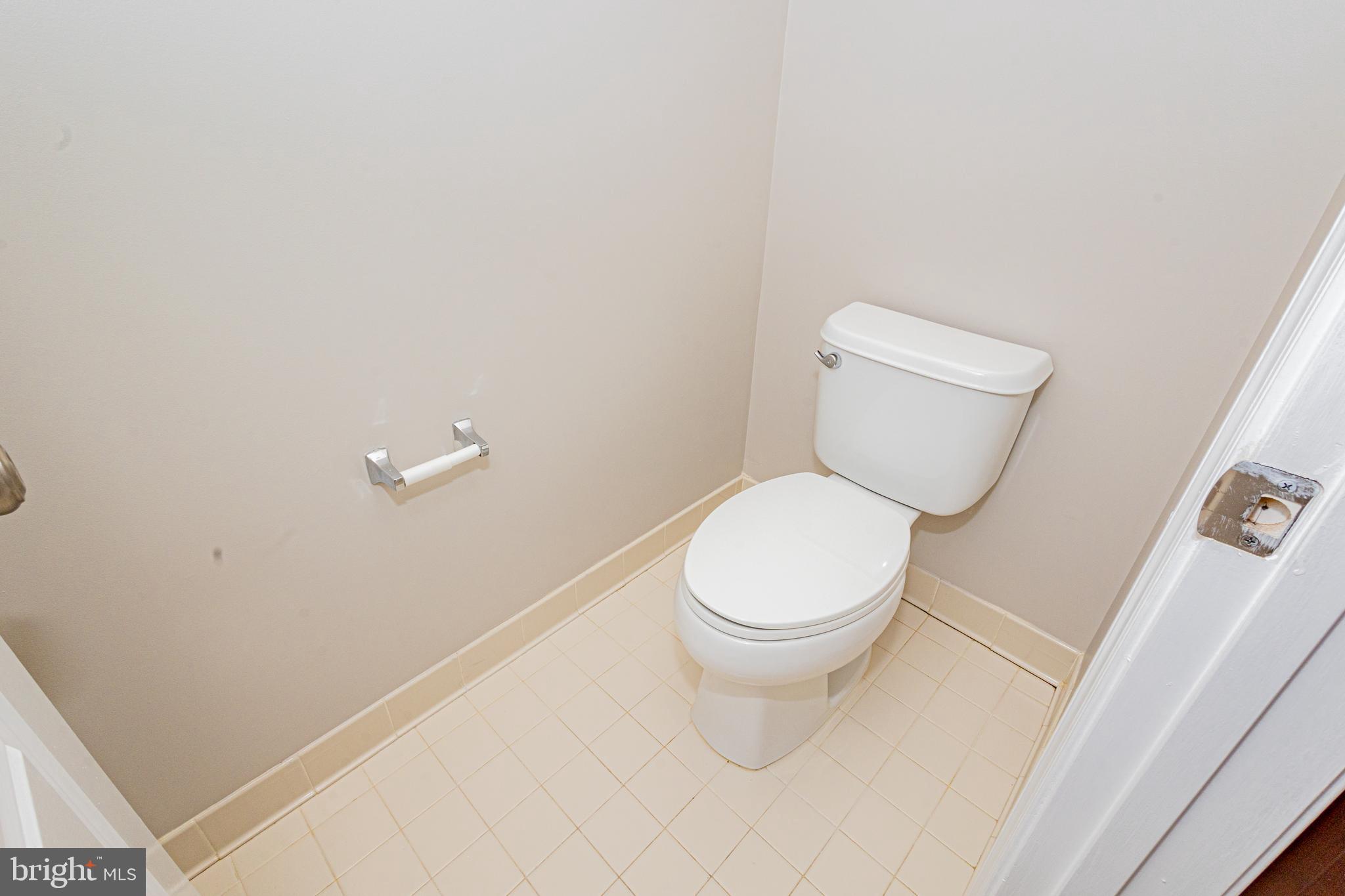 MADISON CRESCENT CONDOMINIUM - Residential
