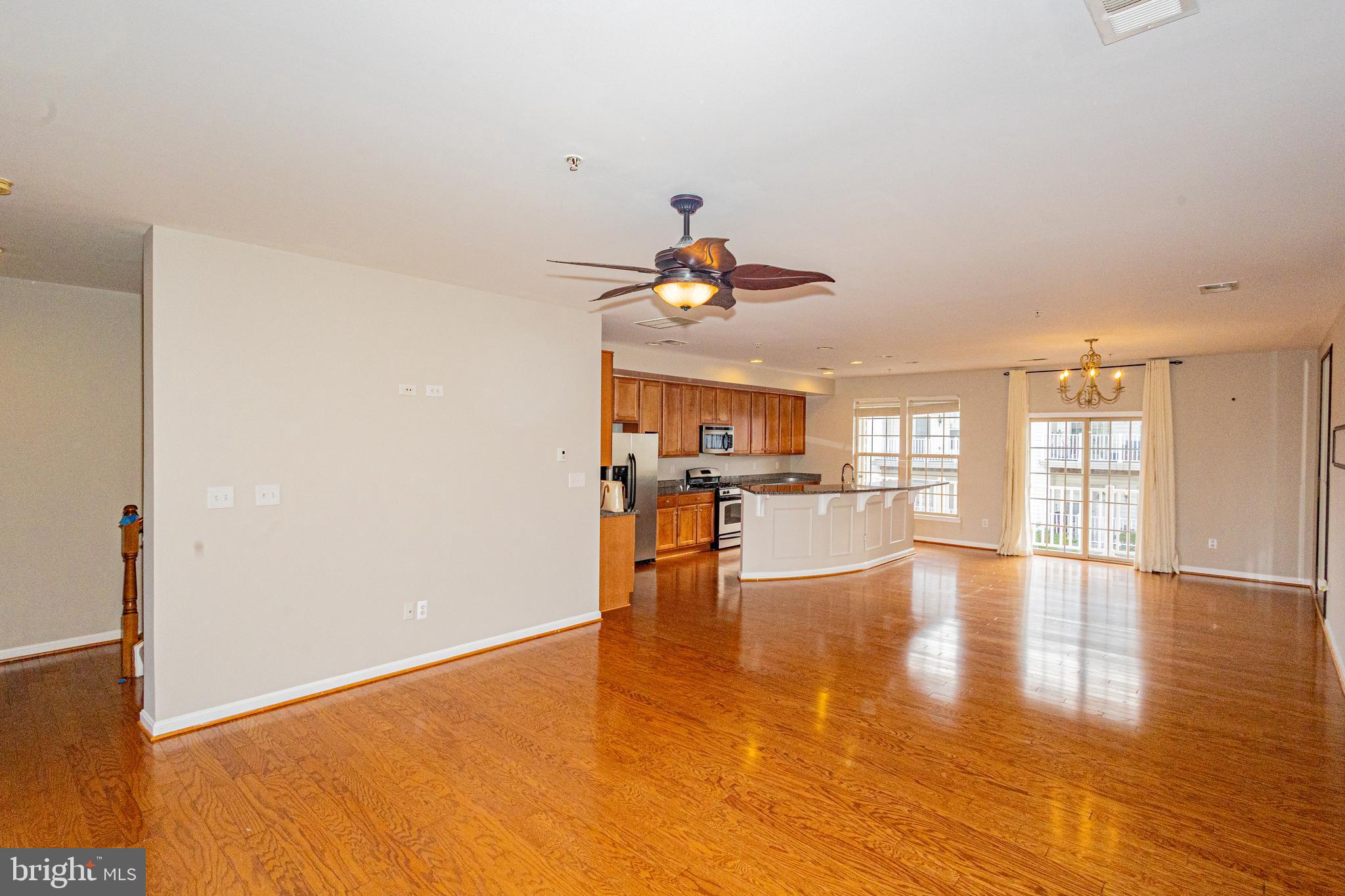 MADISON CRESCENT CONDOMINIUM - Residential