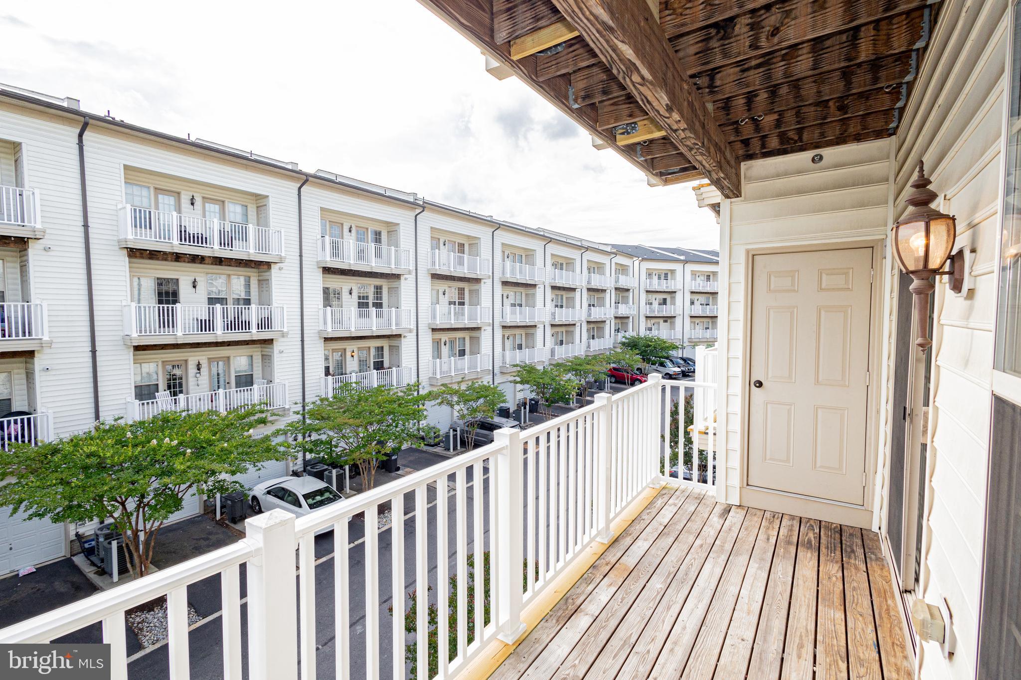 MADISON CRESCENT CONDOMINIUM - Residential