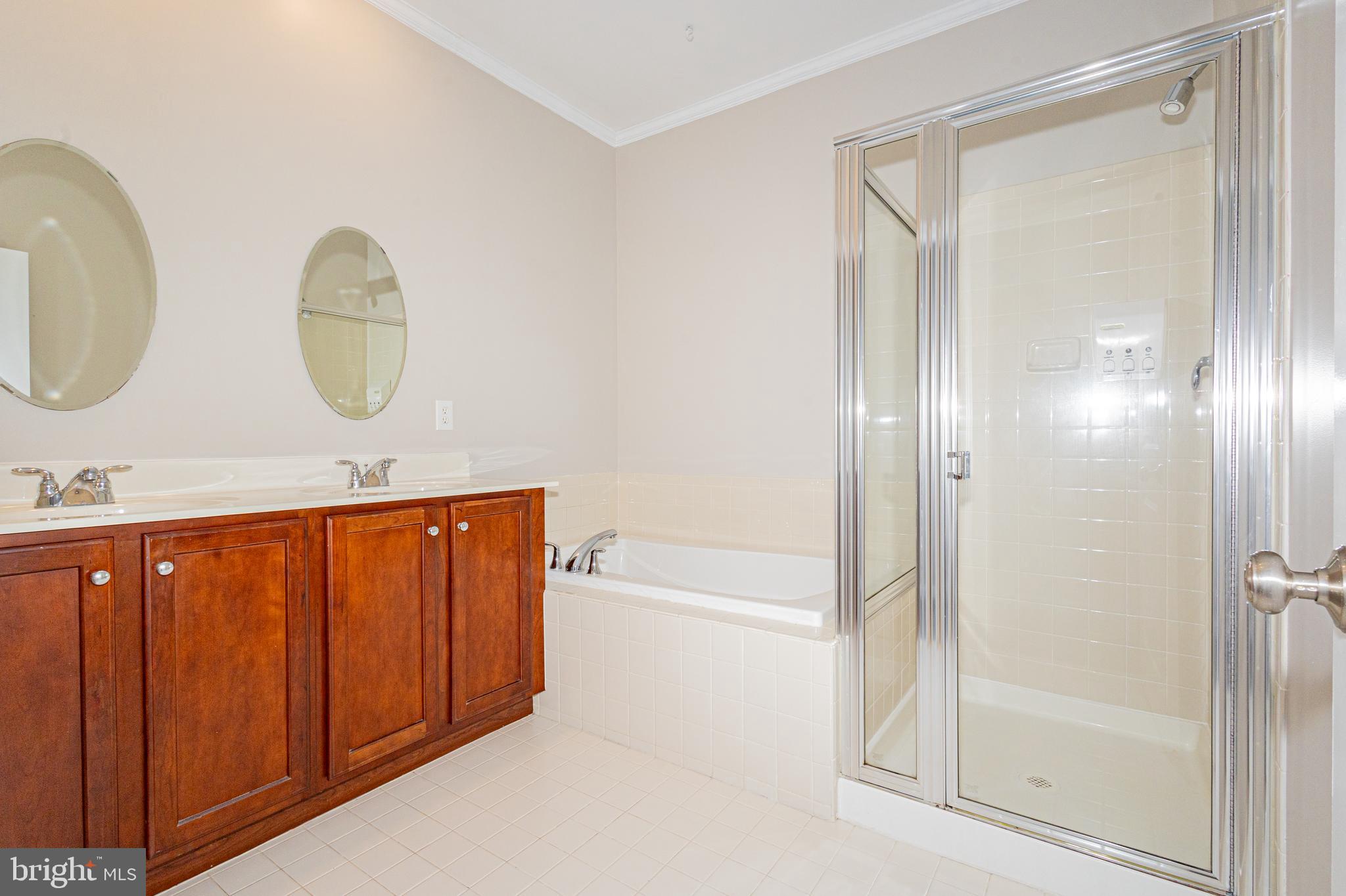 MADISON CRESCENT CONDOMINIUM - Residential