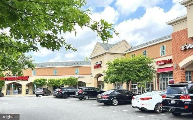 MADISON CRESCENT CONDOMINIUM - Residential