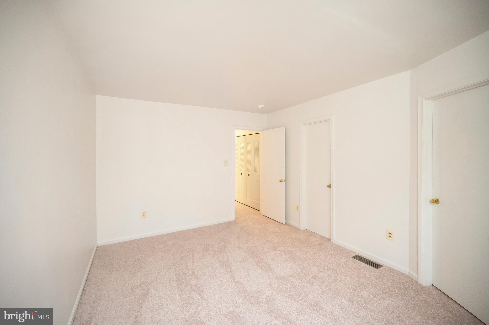 VILLAGES OF SALEM STATION - Residential