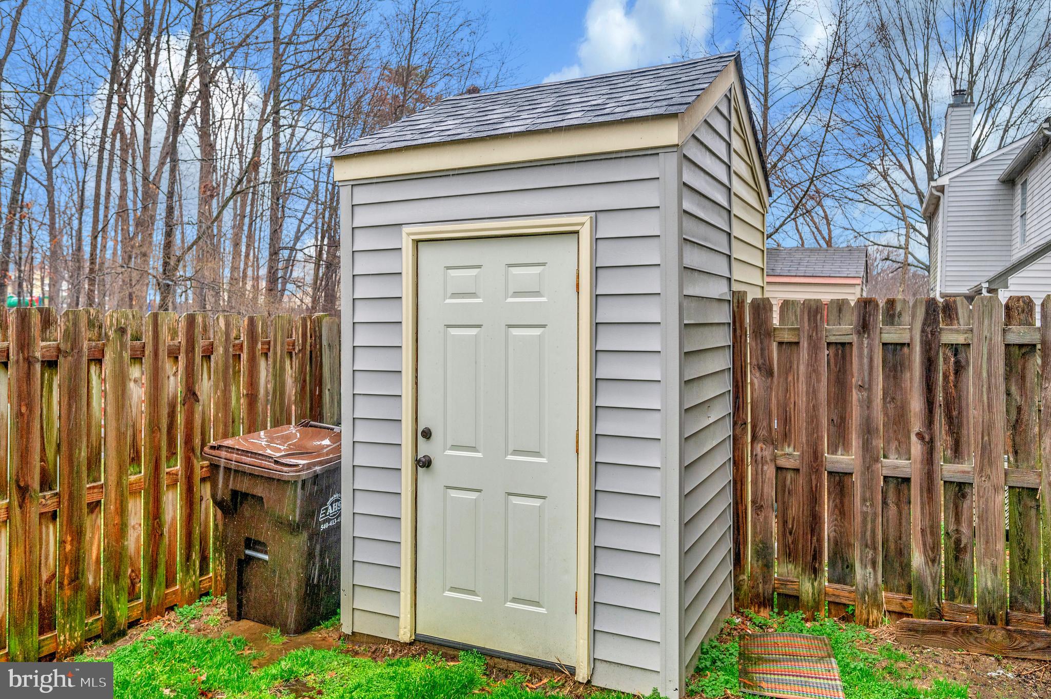 VILLAGES OF SALEM STATION - Residential