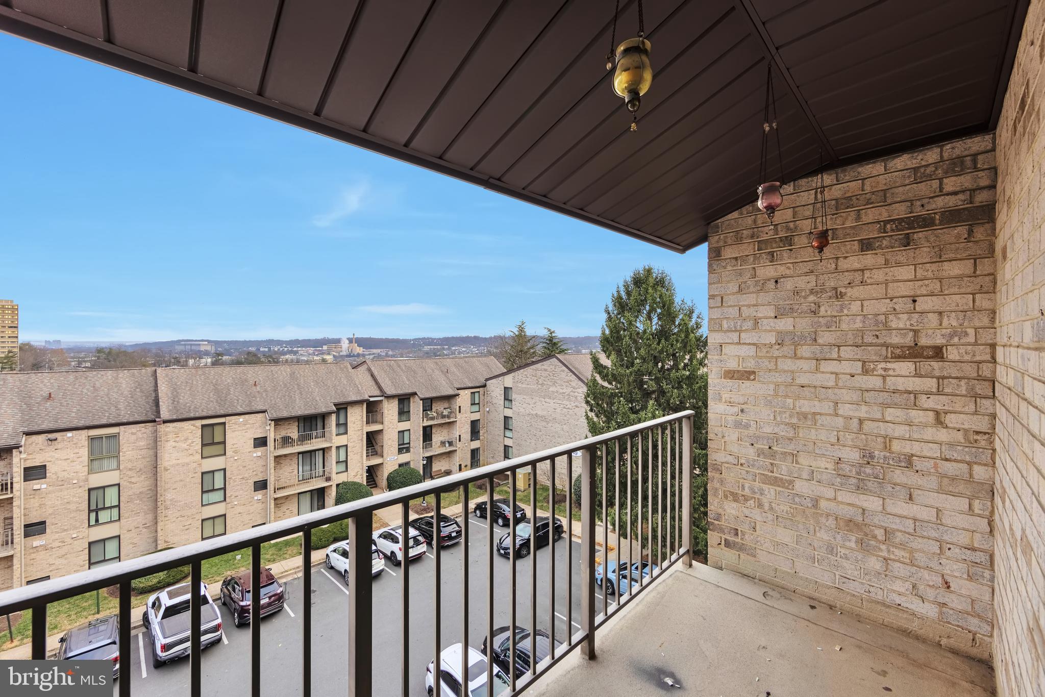 EDSALL BLUFF - Residential Lease