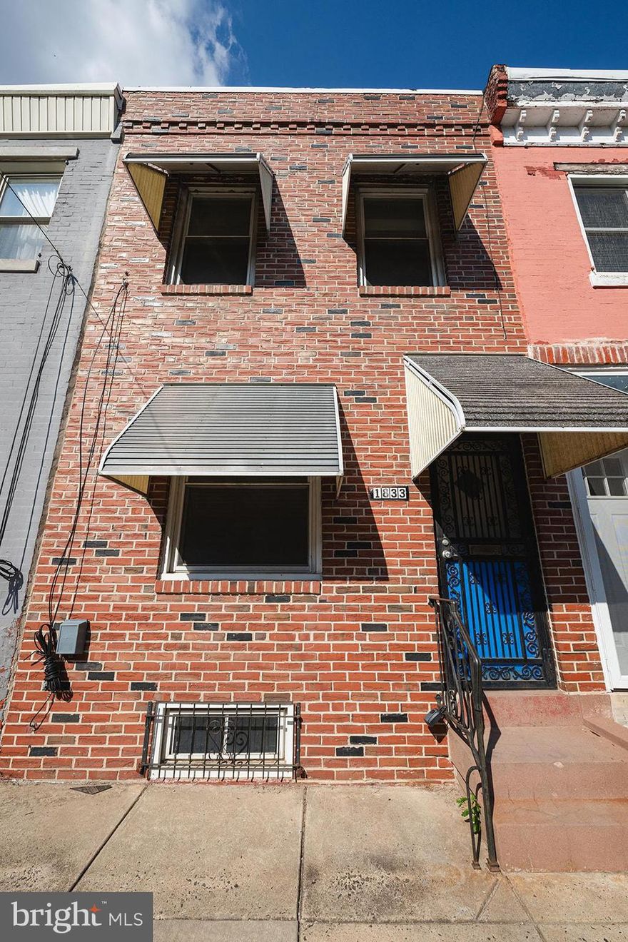 Beautiful three bedrooms row home, 1.5 baths in the Fishtown neighborhood. New roof installed October 2024. Electric has been updated throughout the house in 2024. Hot water heater replaced October 2024.  Newer waterproof vinyl floor throughout the house, well maintenance kitchen, new refrigerator. New bathroom in second floor, new central air heating system, ceramic tiles flooring in basement; bathroom's piping and kitchen piping have been replaced; and many updated interiors.  Location is convenient to public transportation, and a 2-minute walk to the Huntingdon El station.