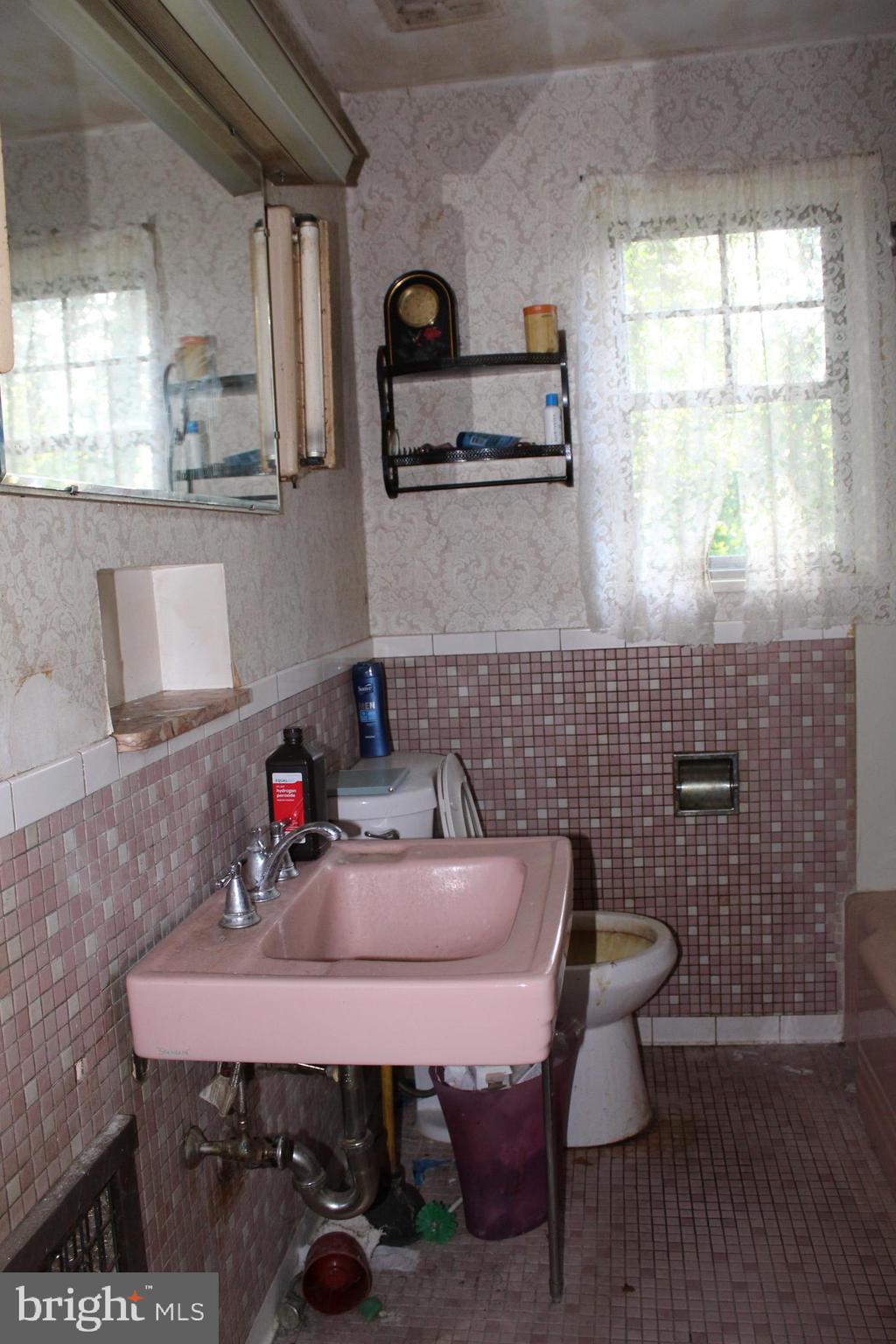 WESTMORELAND FRUIT FARM - Residential