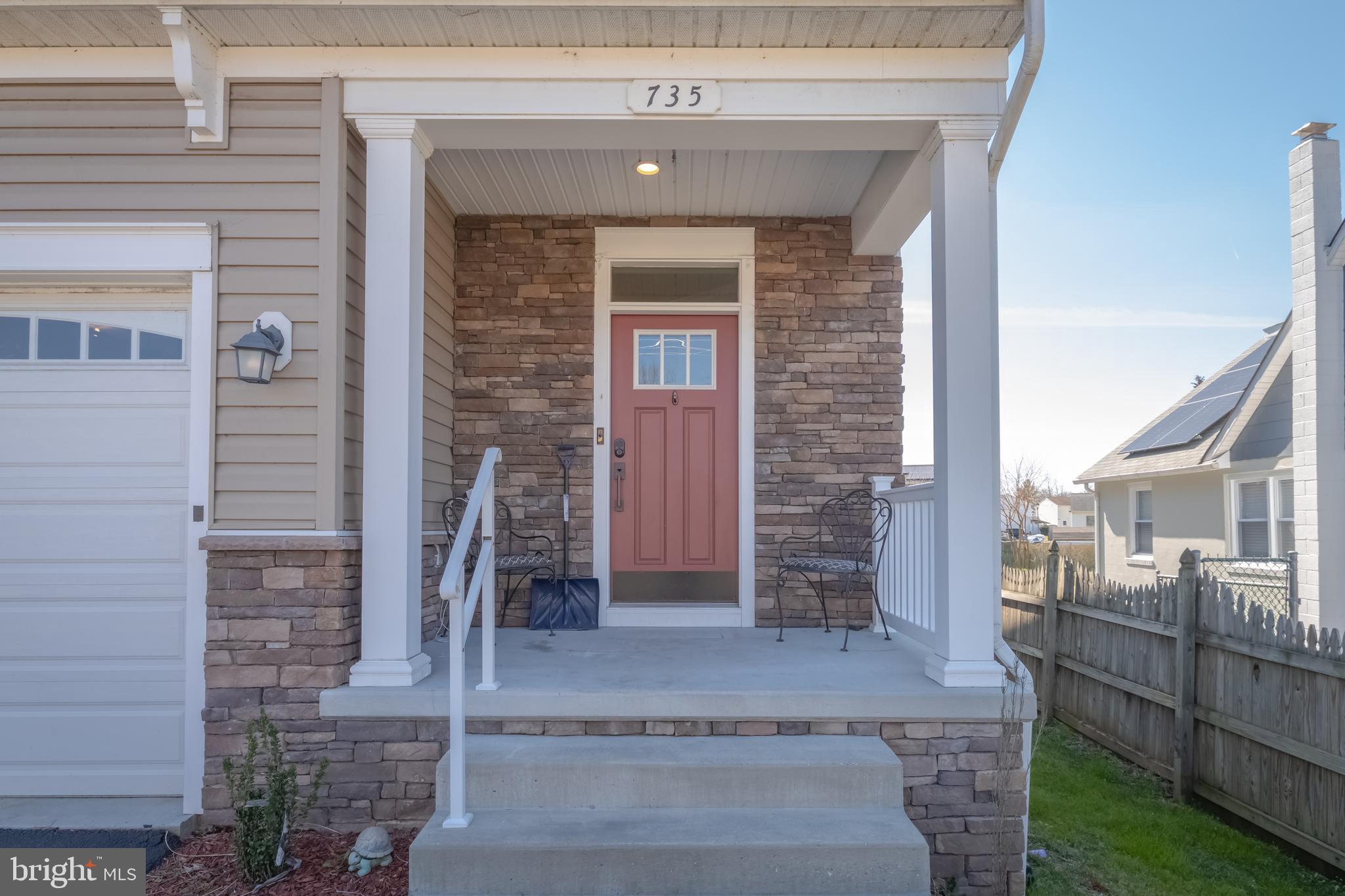 ESSEX/MIDDLE RIVER - Residential