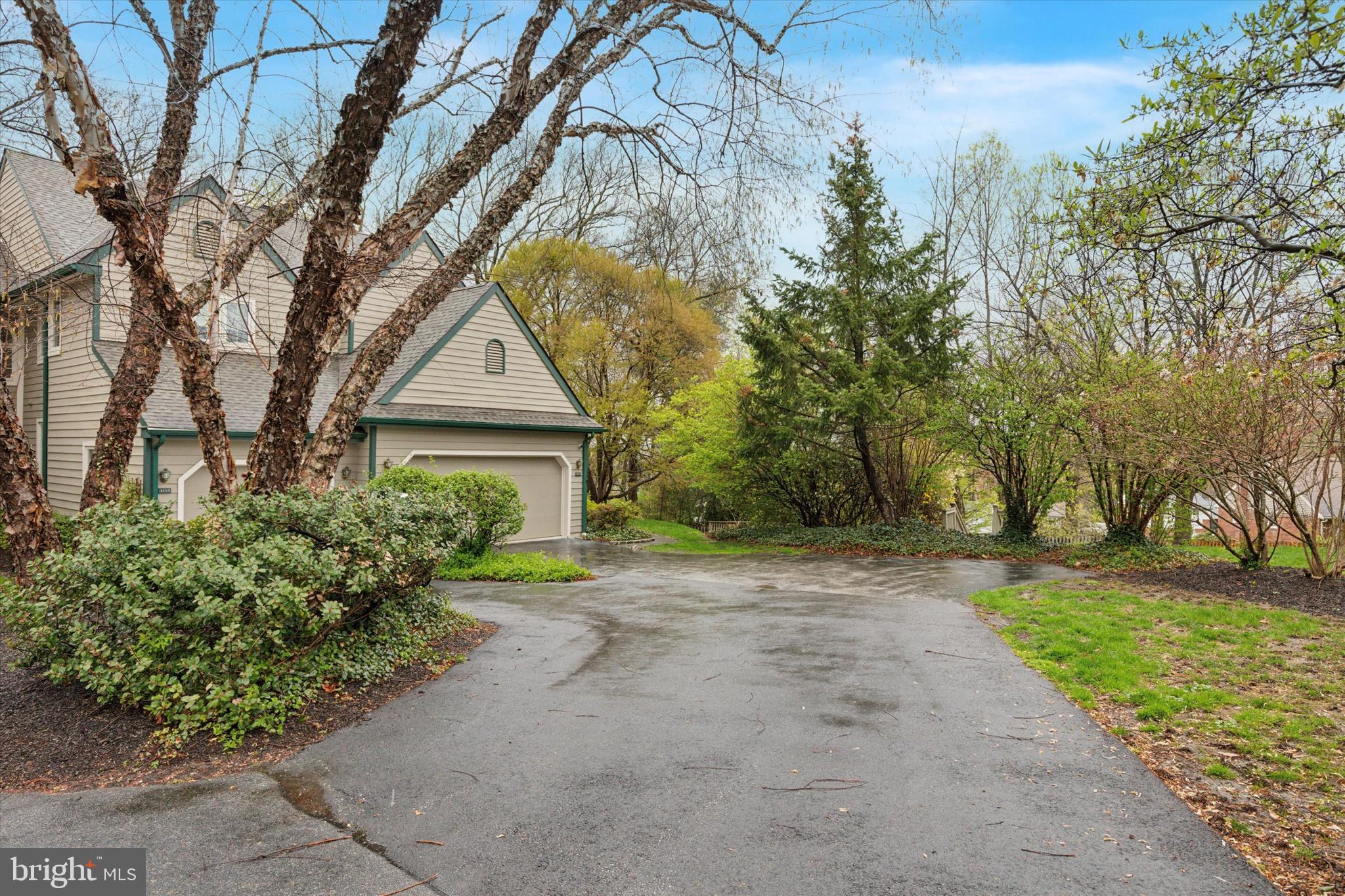 GLEN ARBOR - Residential