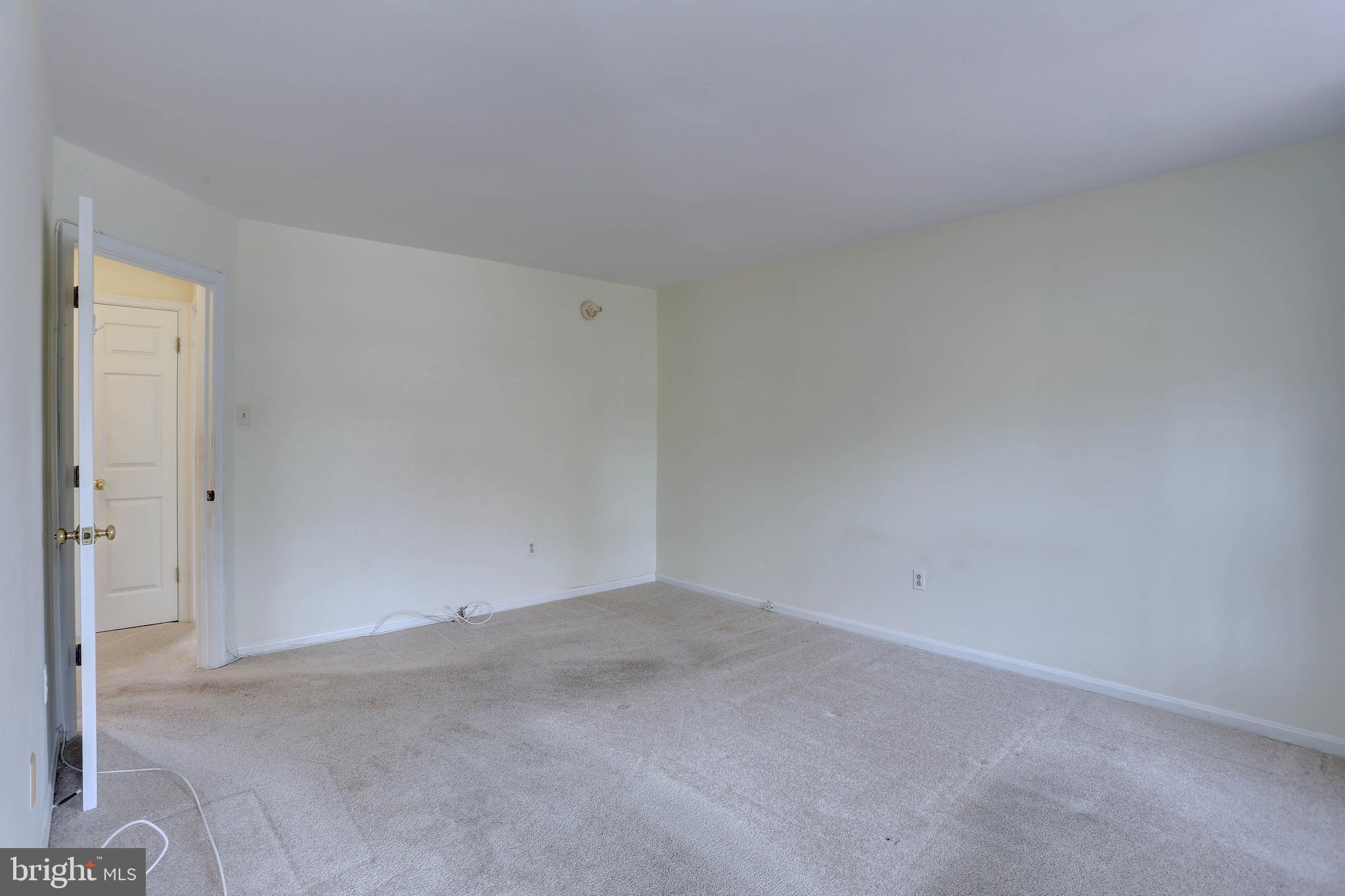 KING CHARLES COMMONS - Residential