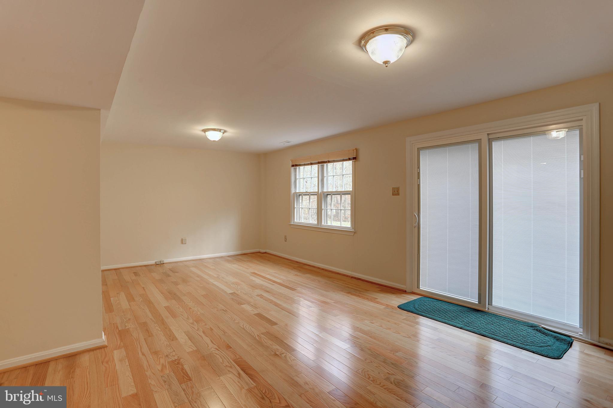 KING CHARLES COMMONS - Residential