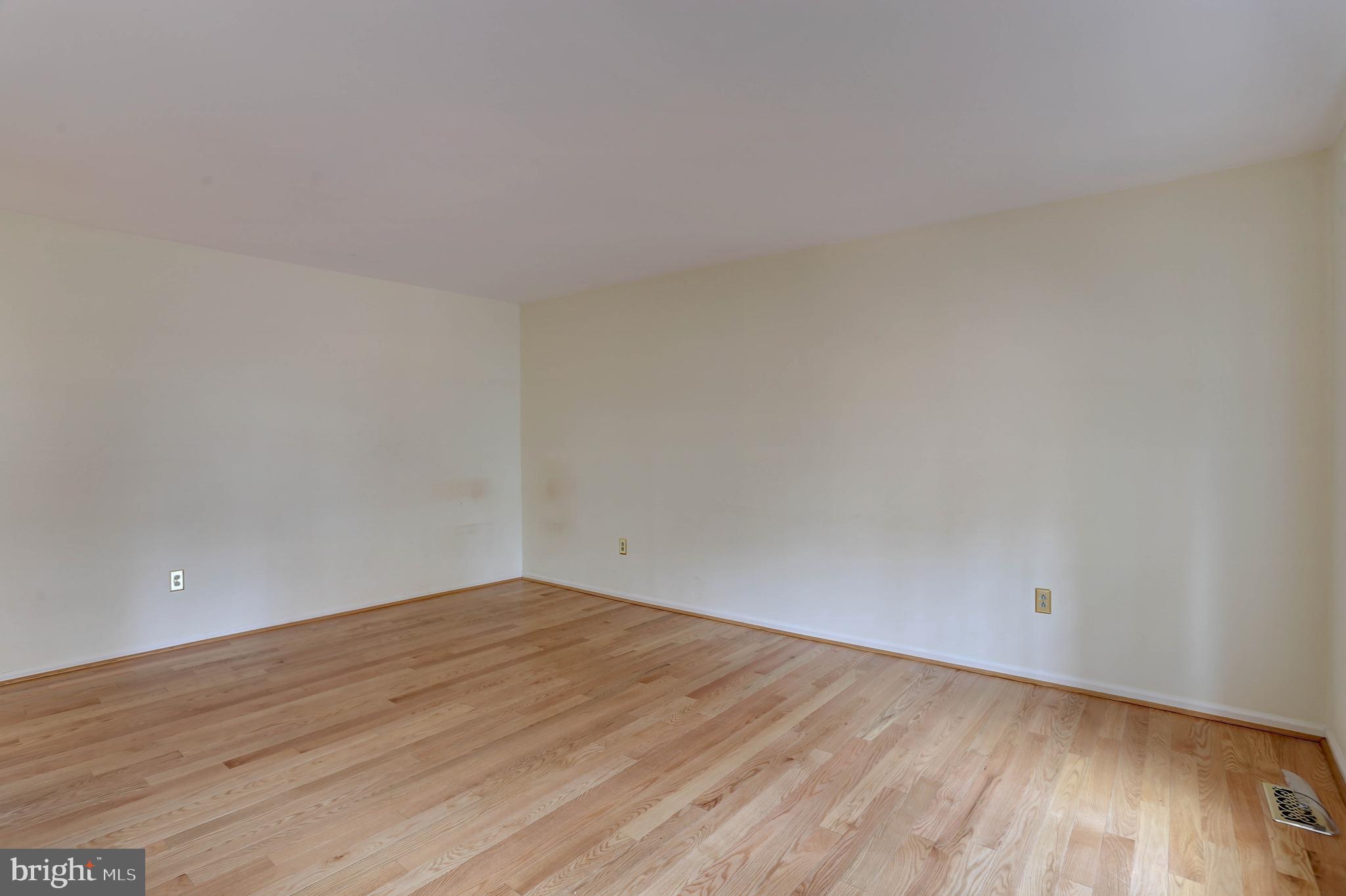 KING CHARLES COMMONS - Residential