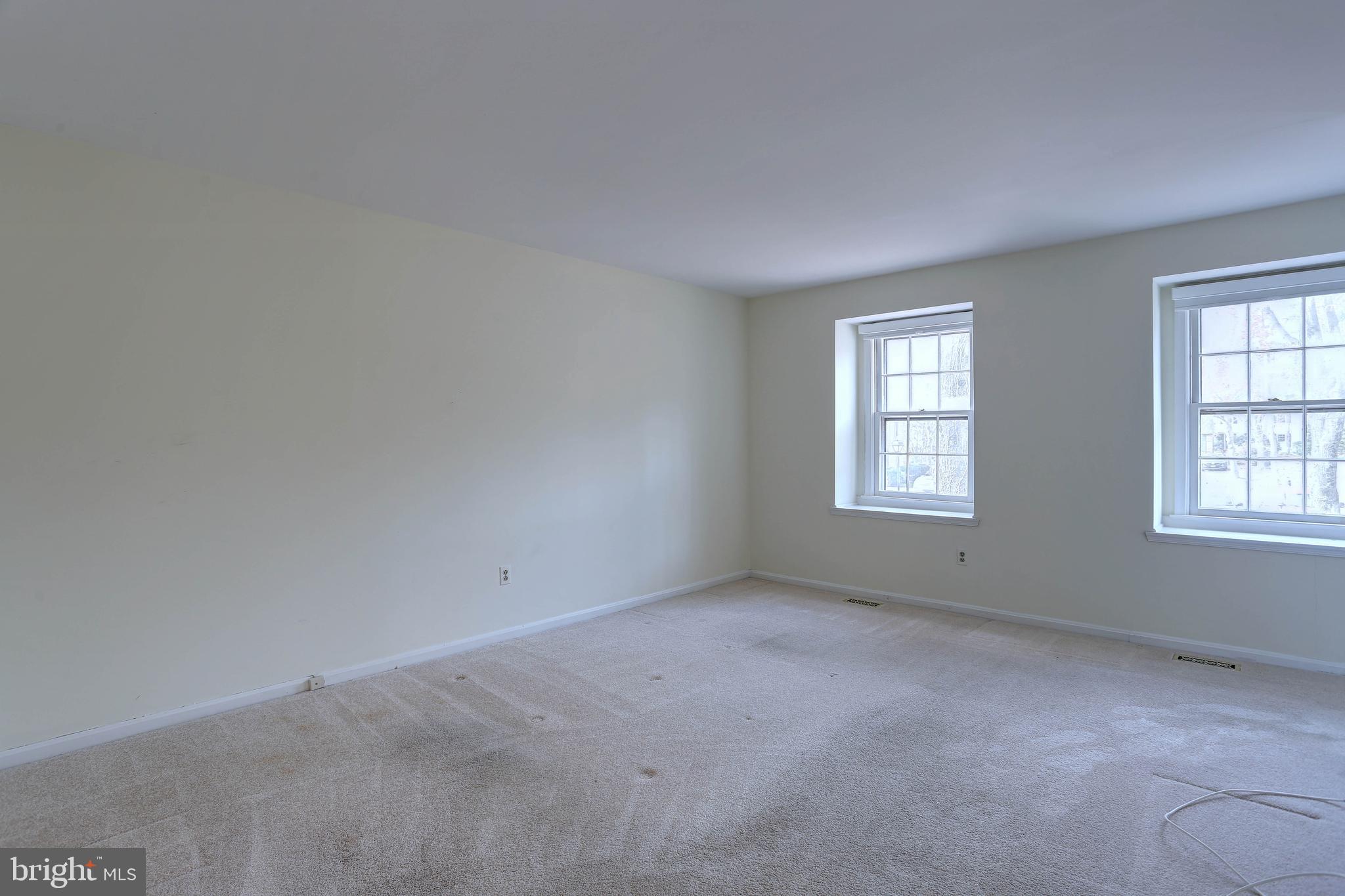 KING CHARLES COMMONS - Residential