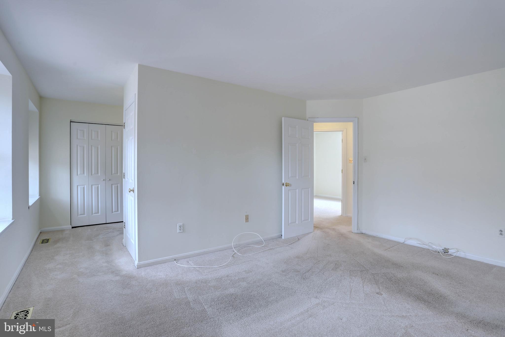 KING CHARLES COMMONS - Residential