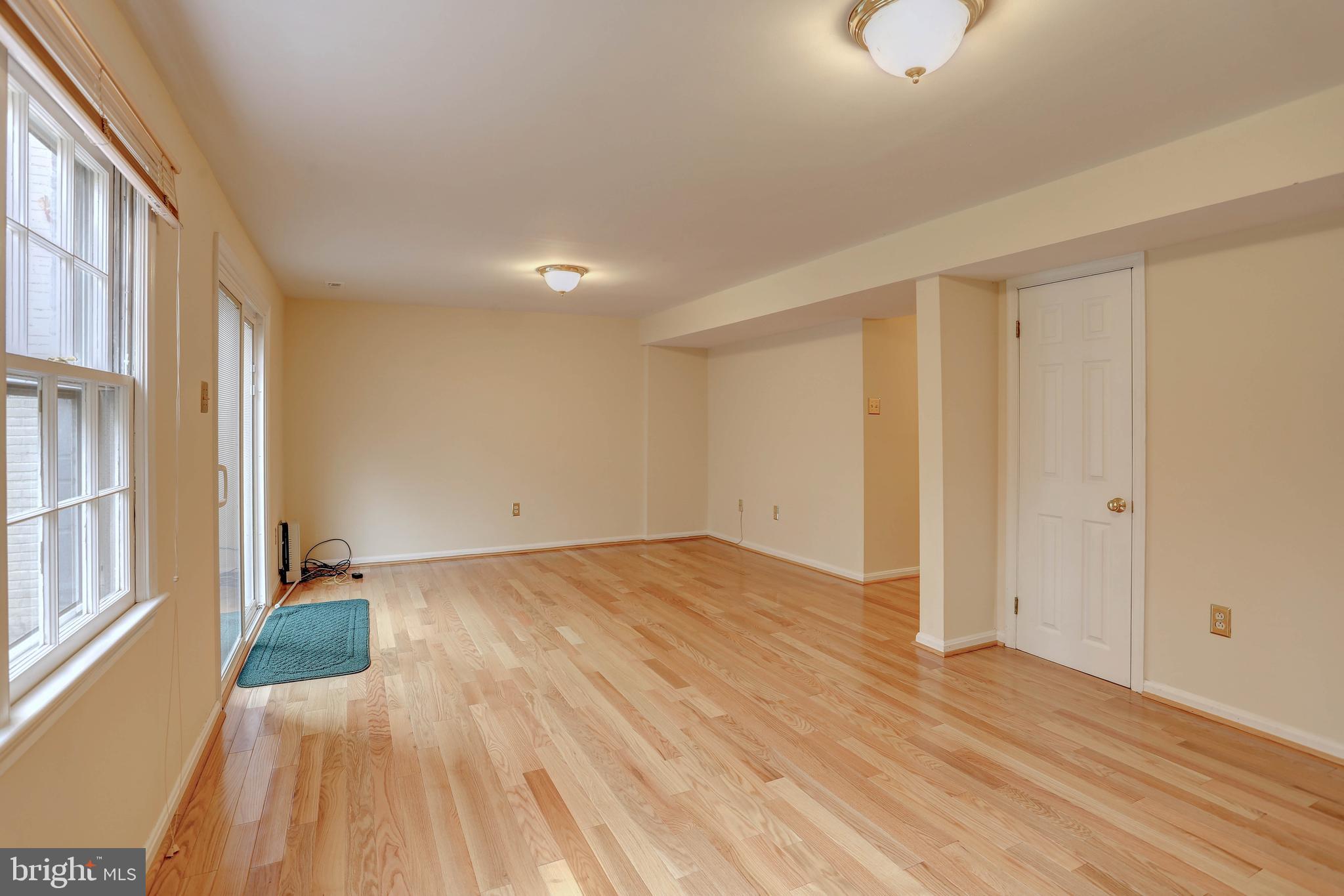 KING CHARLES COMMONS - Residential