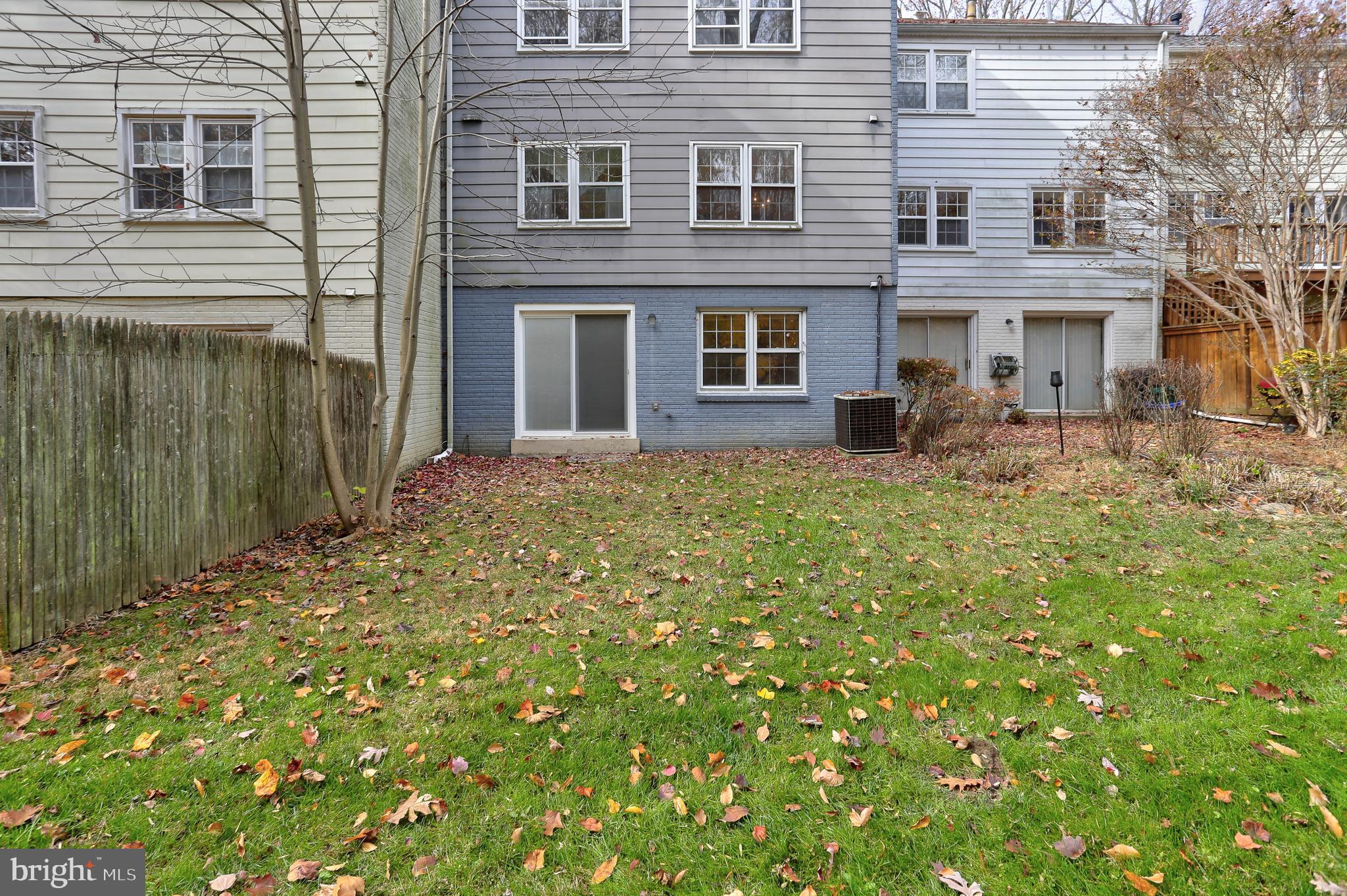 KING CHARLES COMMONS - Residential