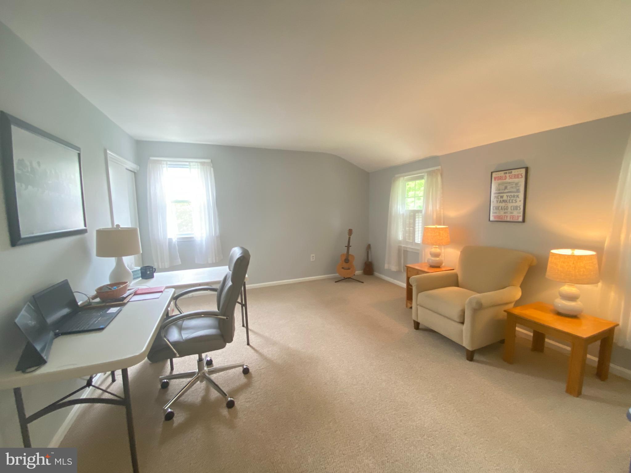 HILLSIDE MANOR - Residential