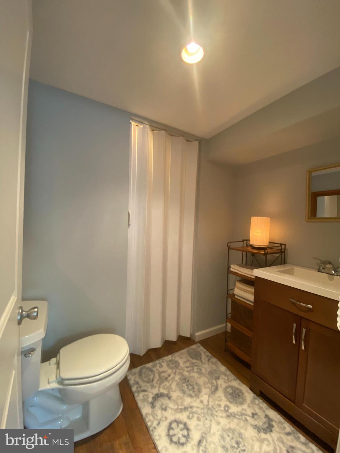 HILLSIDE MANOR - Residential