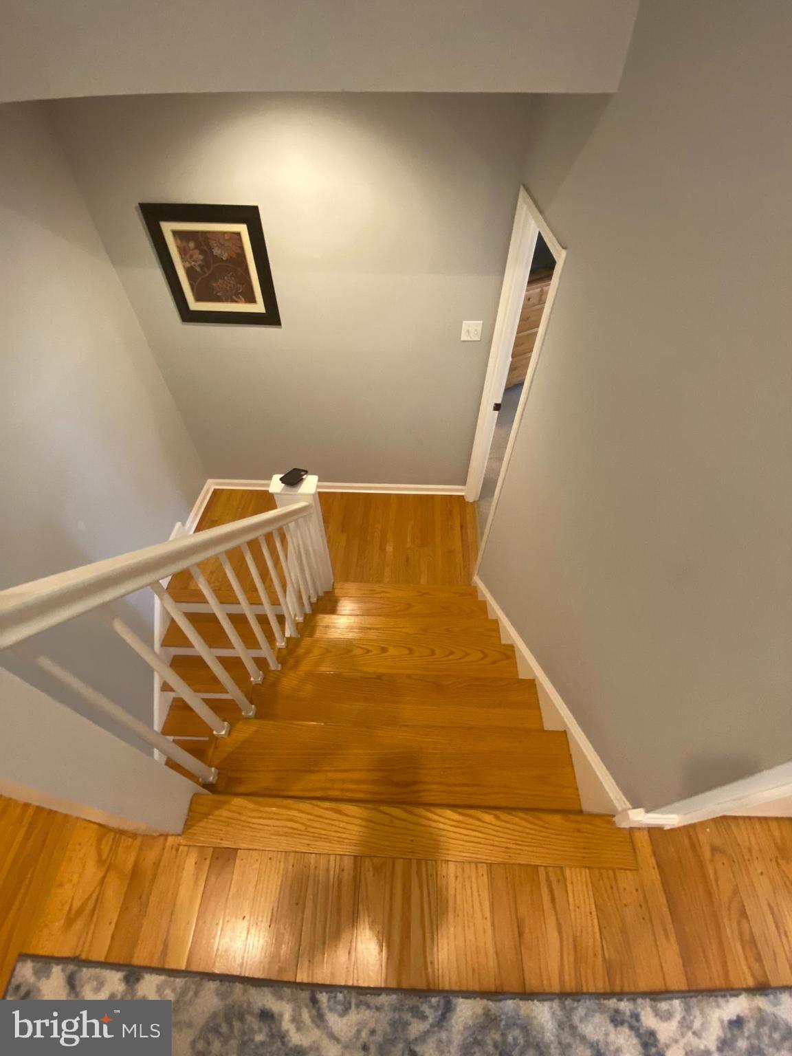 HILLSIDE MANOR - Residential