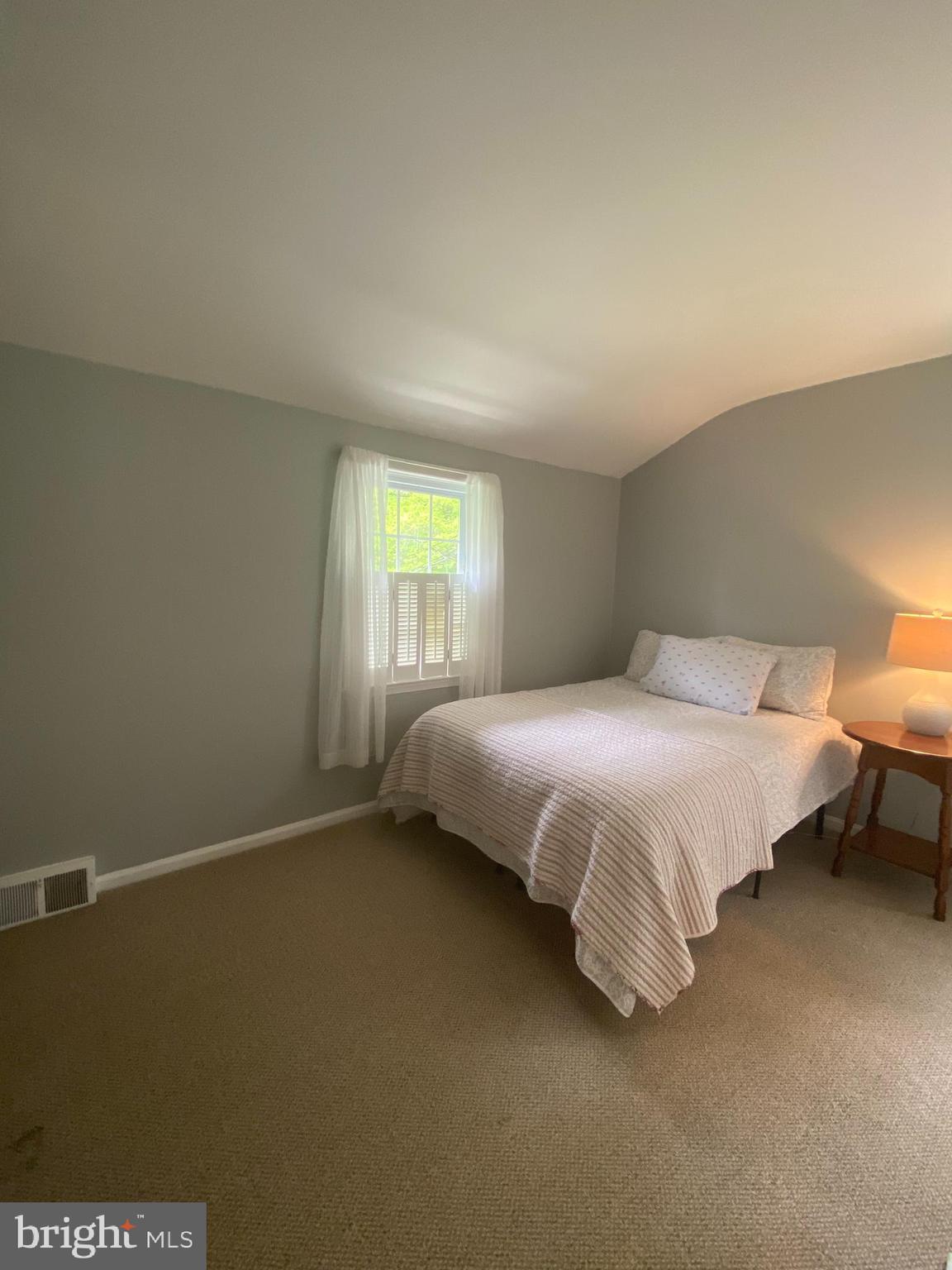 HILLSIDE MANOR - Residential