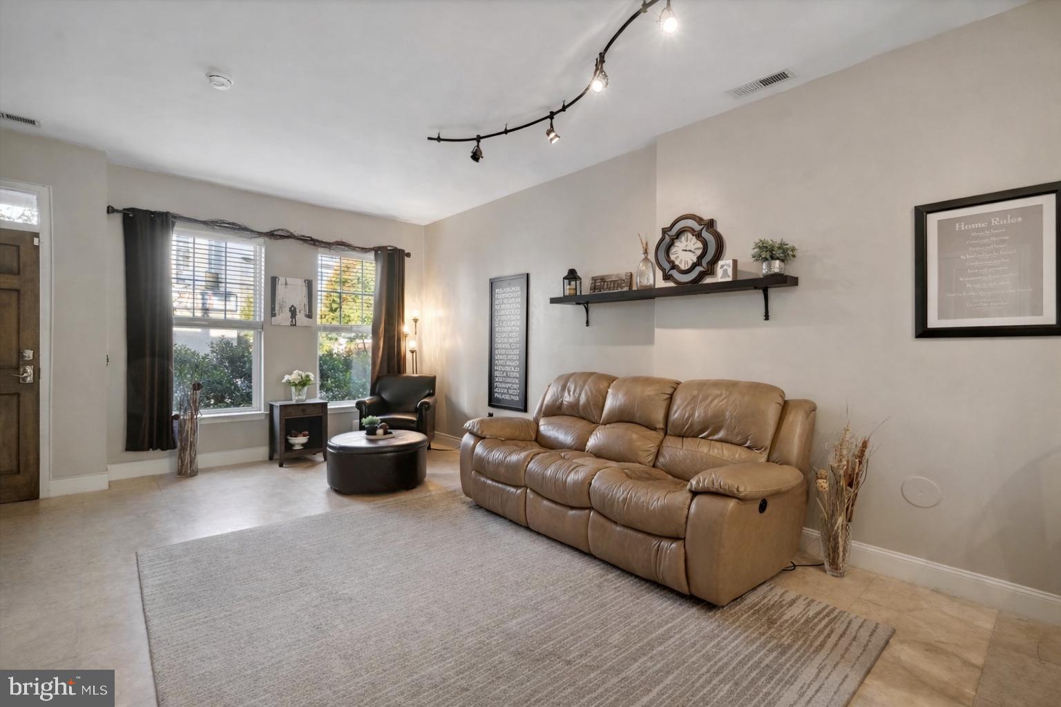 HAWTHORNE - Residential