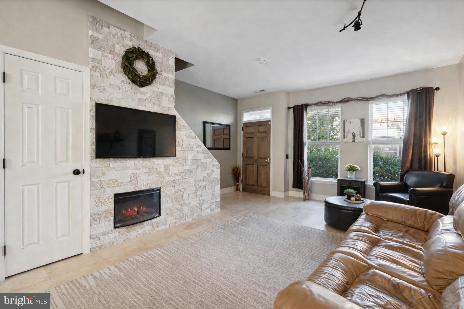 HAWTHORNE - Residential