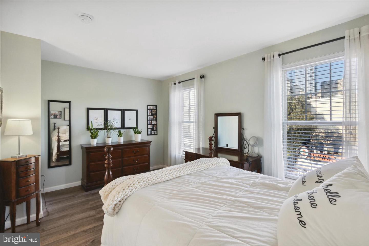 HAWTHORNE - Residential