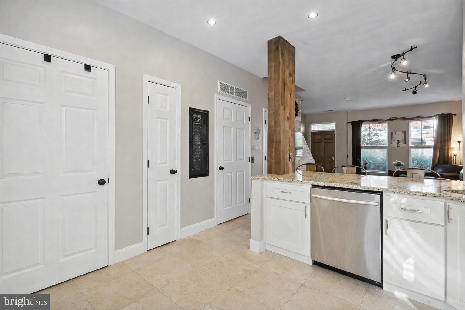 HAWTHORNE - Residential