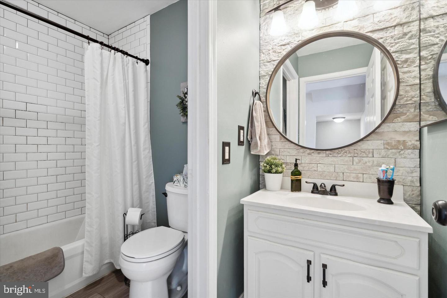 HAWTHORNE - Residential