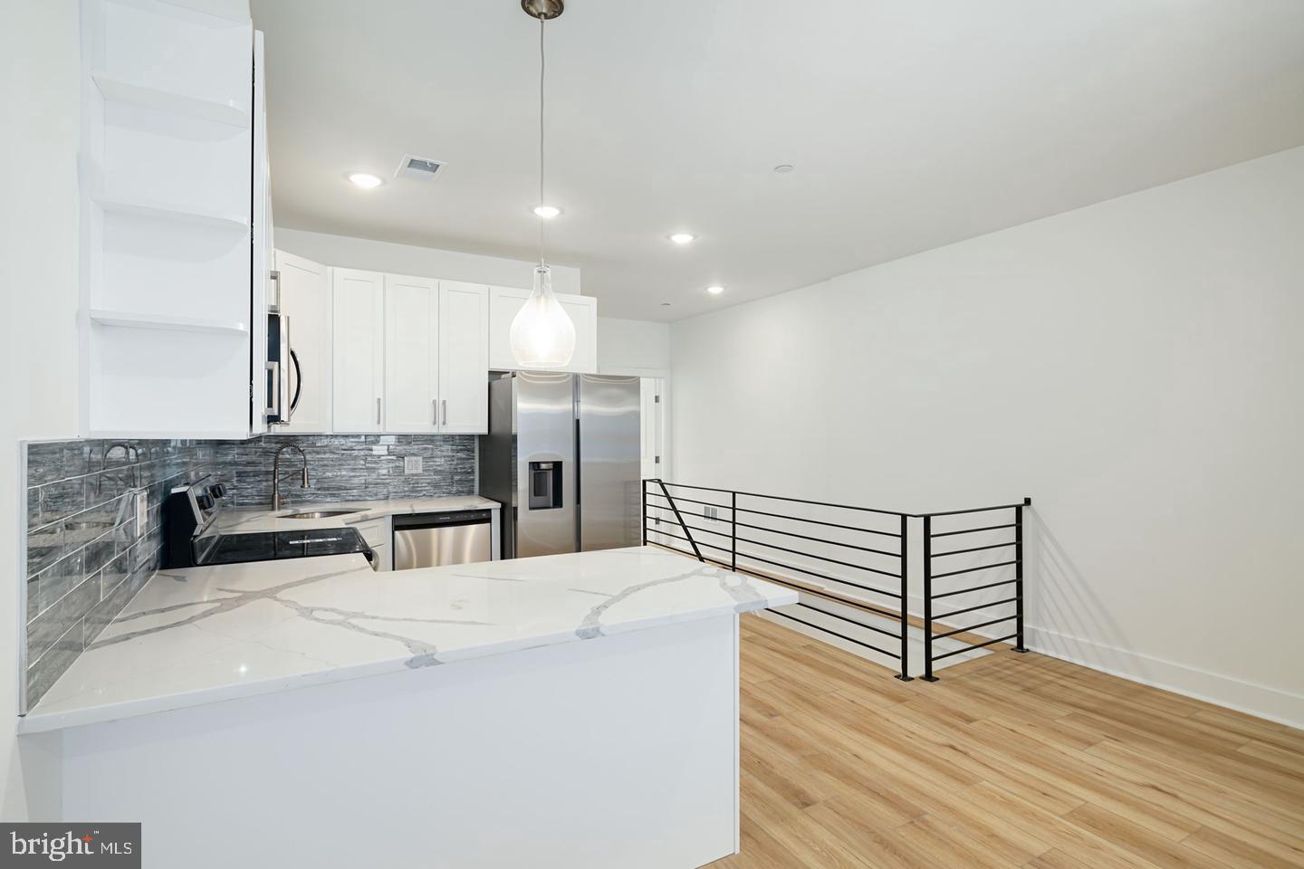 NORRIS SQUARE - Residential Lease