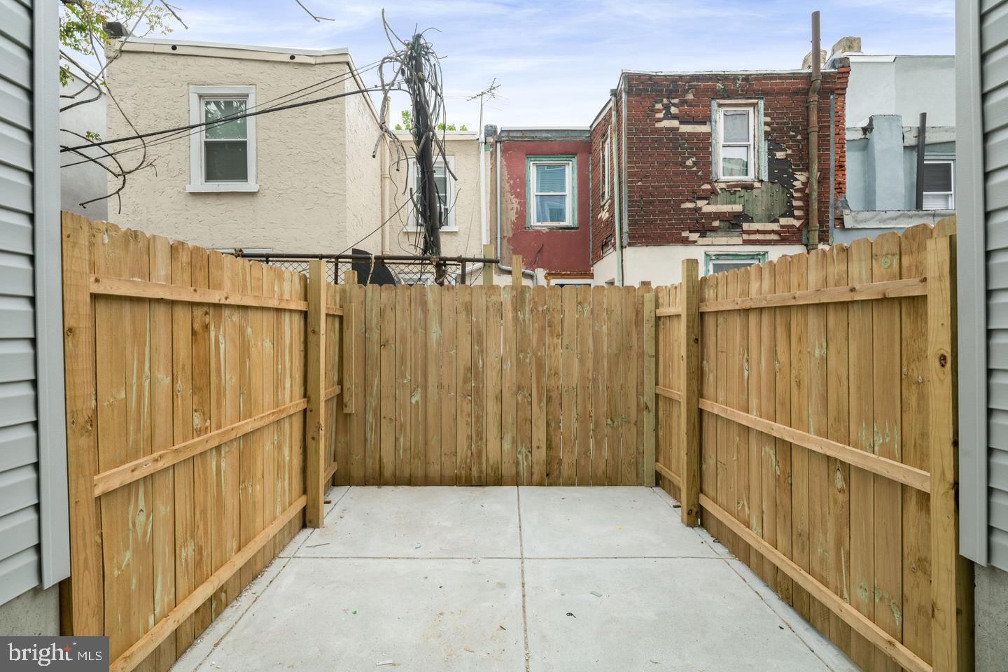 NORRIS SQUARE - Residential Lease